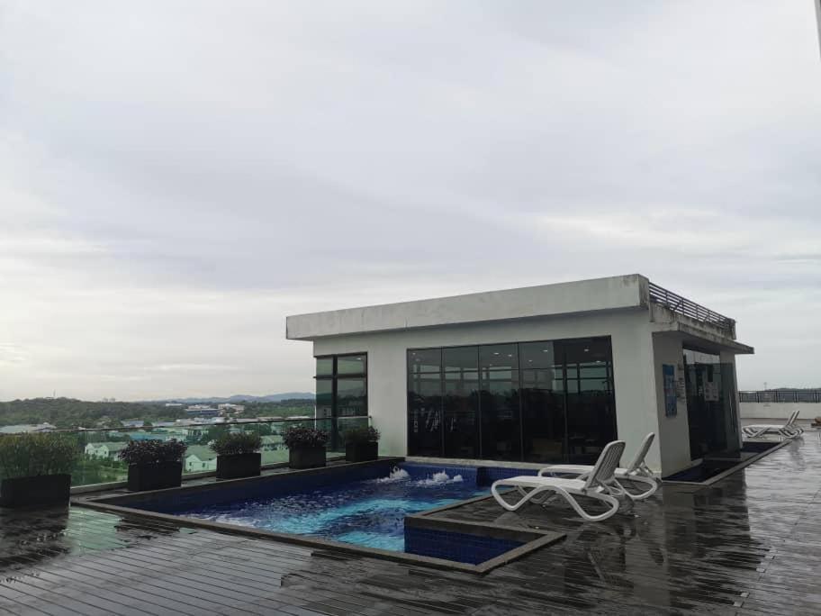 DSummit 3bedroom WiFi Netflix 5 Pax
