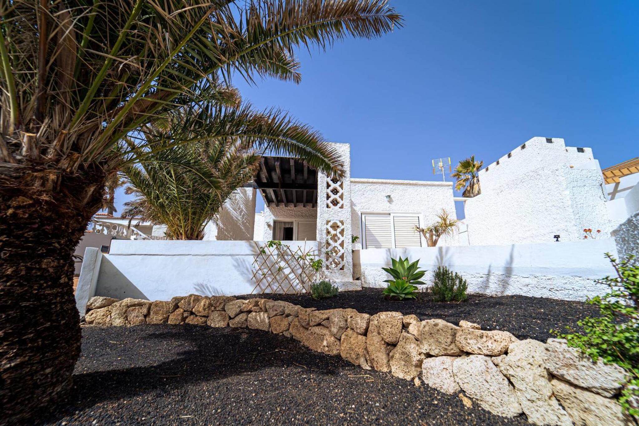 Beautiful Villa Duque with Pool in Poris Abona and Parking