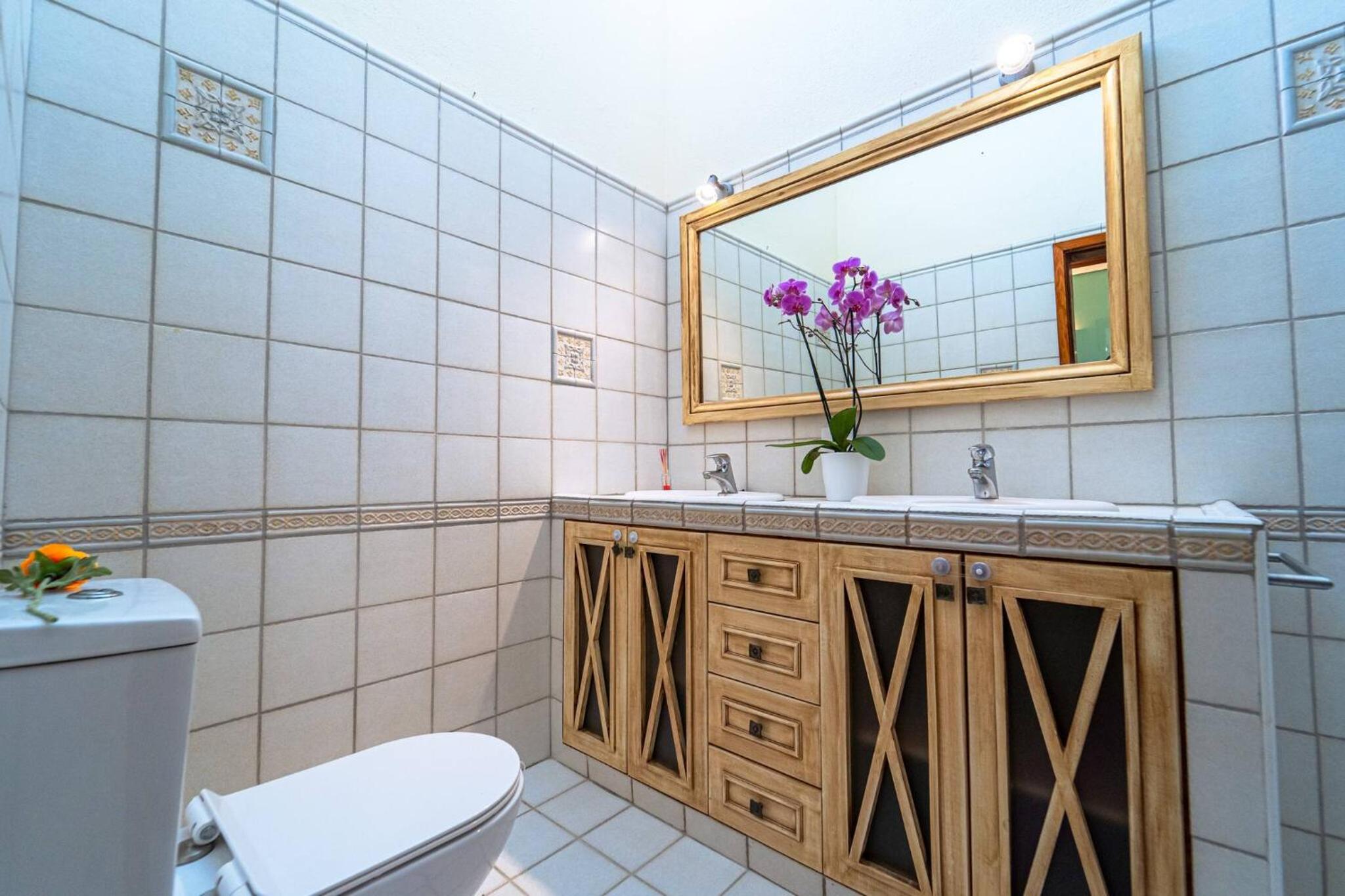 Beautiful Villa Duque with Pool in Poris Abona and Parking