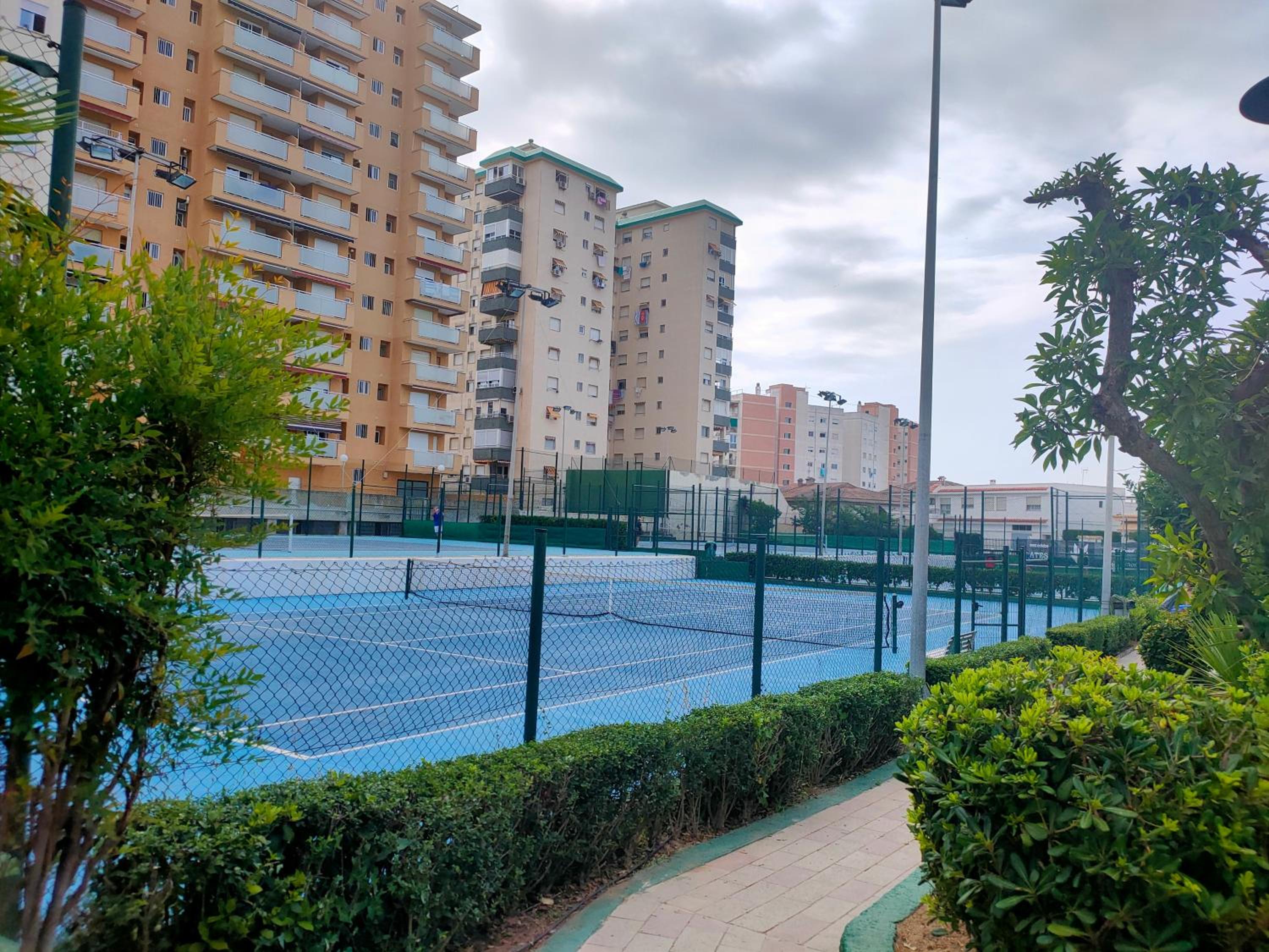 Modern Apartment Frontline Beach