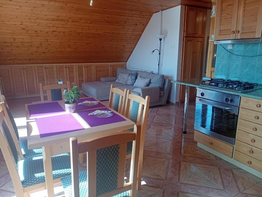 Júlia Apartman