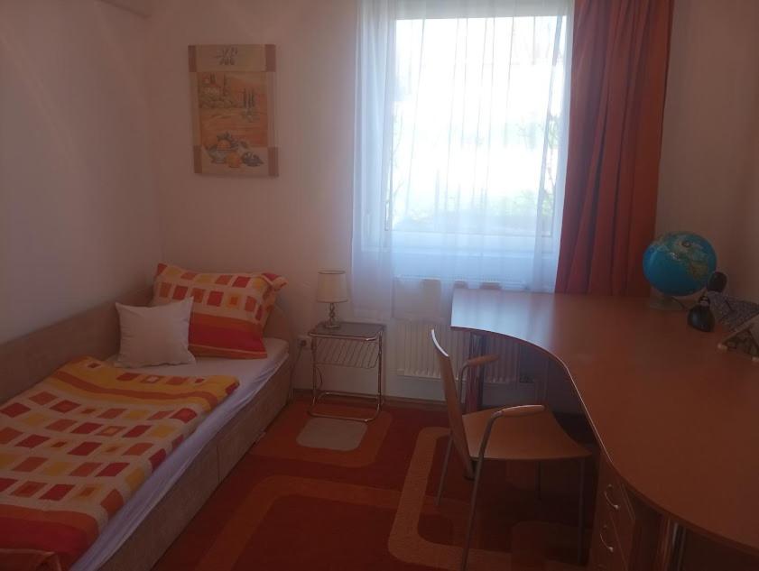 Júlia Apartman
