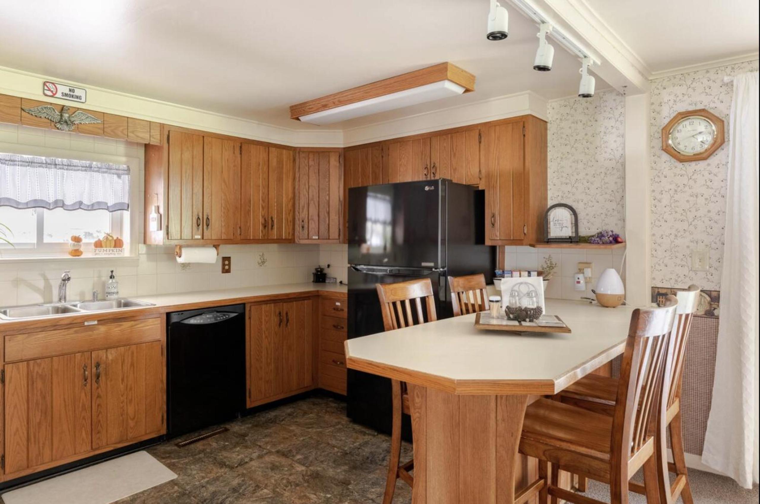 Karen's Country Cottage - Property Image 32