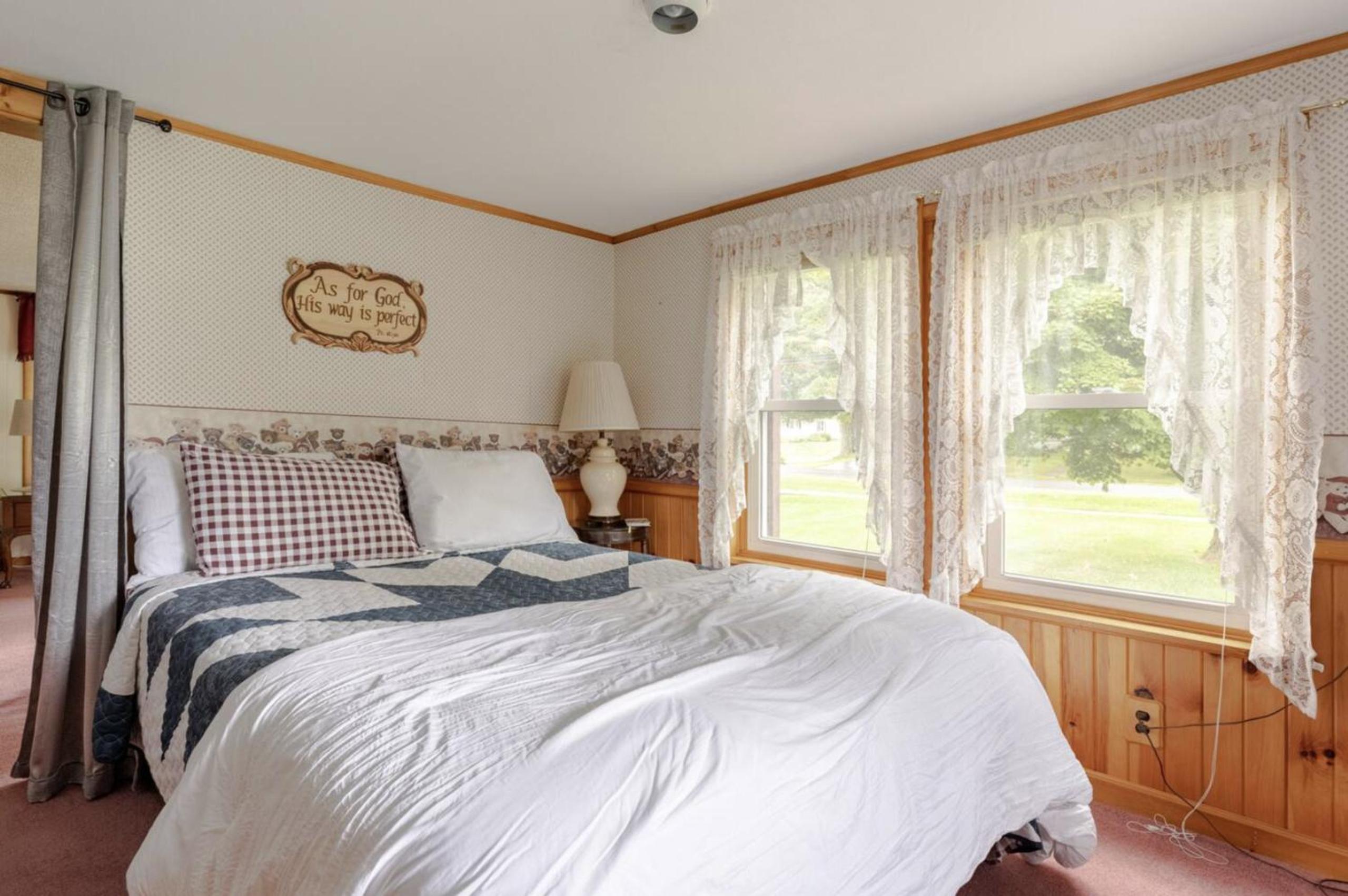 Karen's Country Cottage - Property Image 3