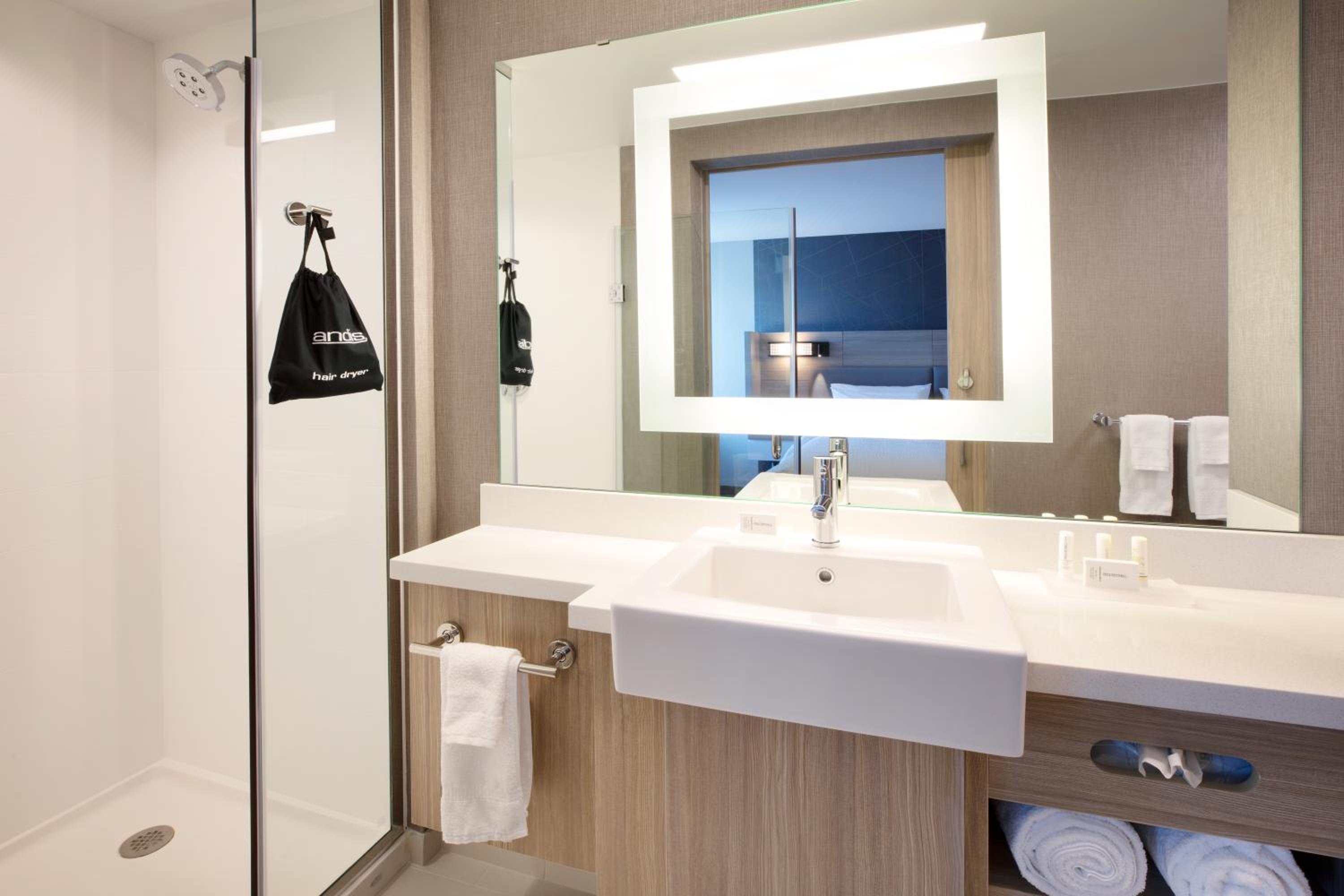 SpringHill Suites by Marriott Hampton Portsmouth - Property Image 29