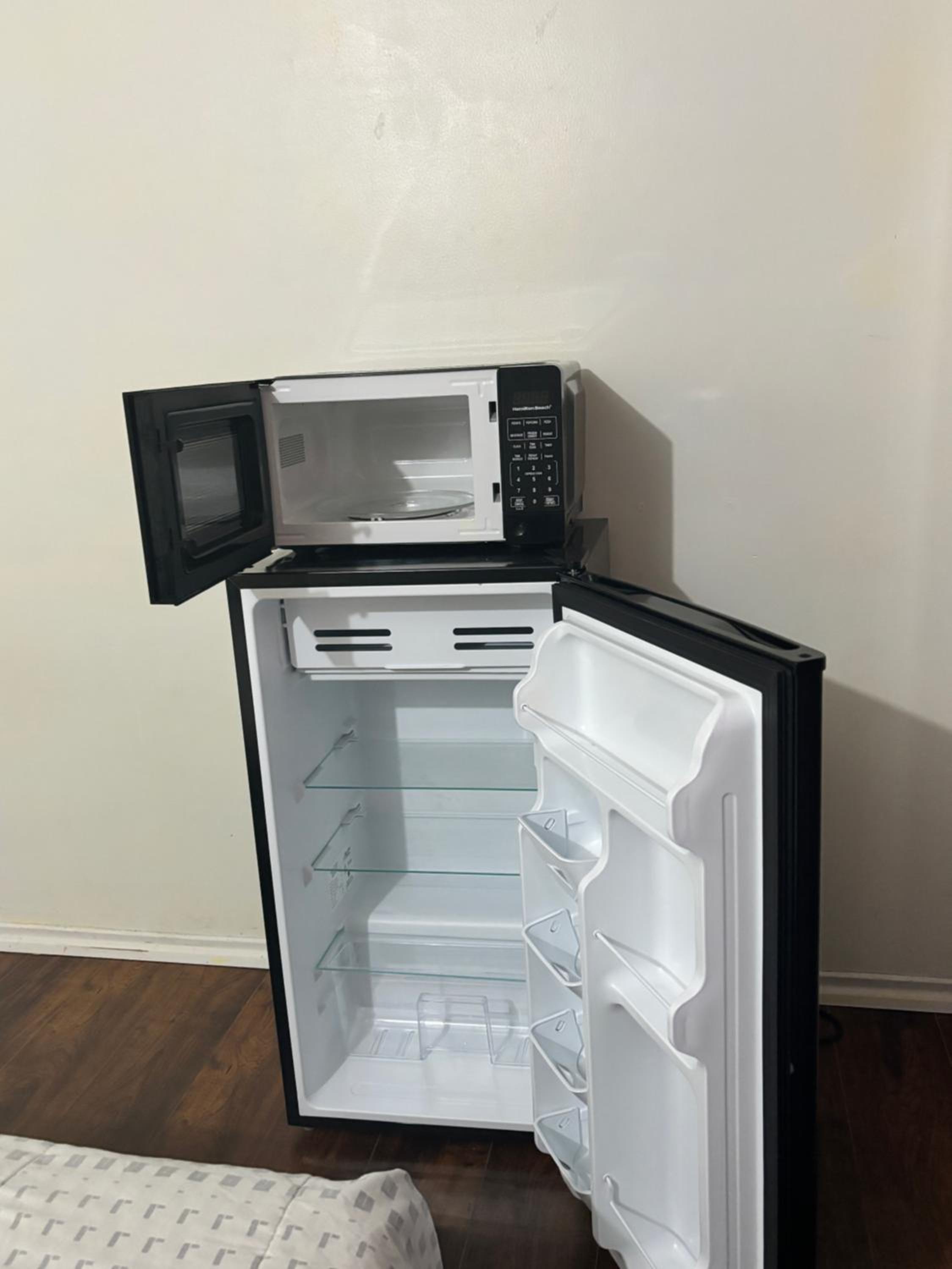Bright Queen Room close to Sheridan College and Airport