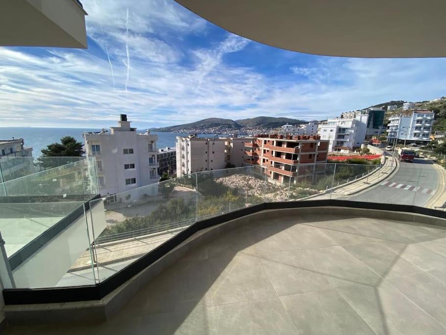 Sea-view modern apartment