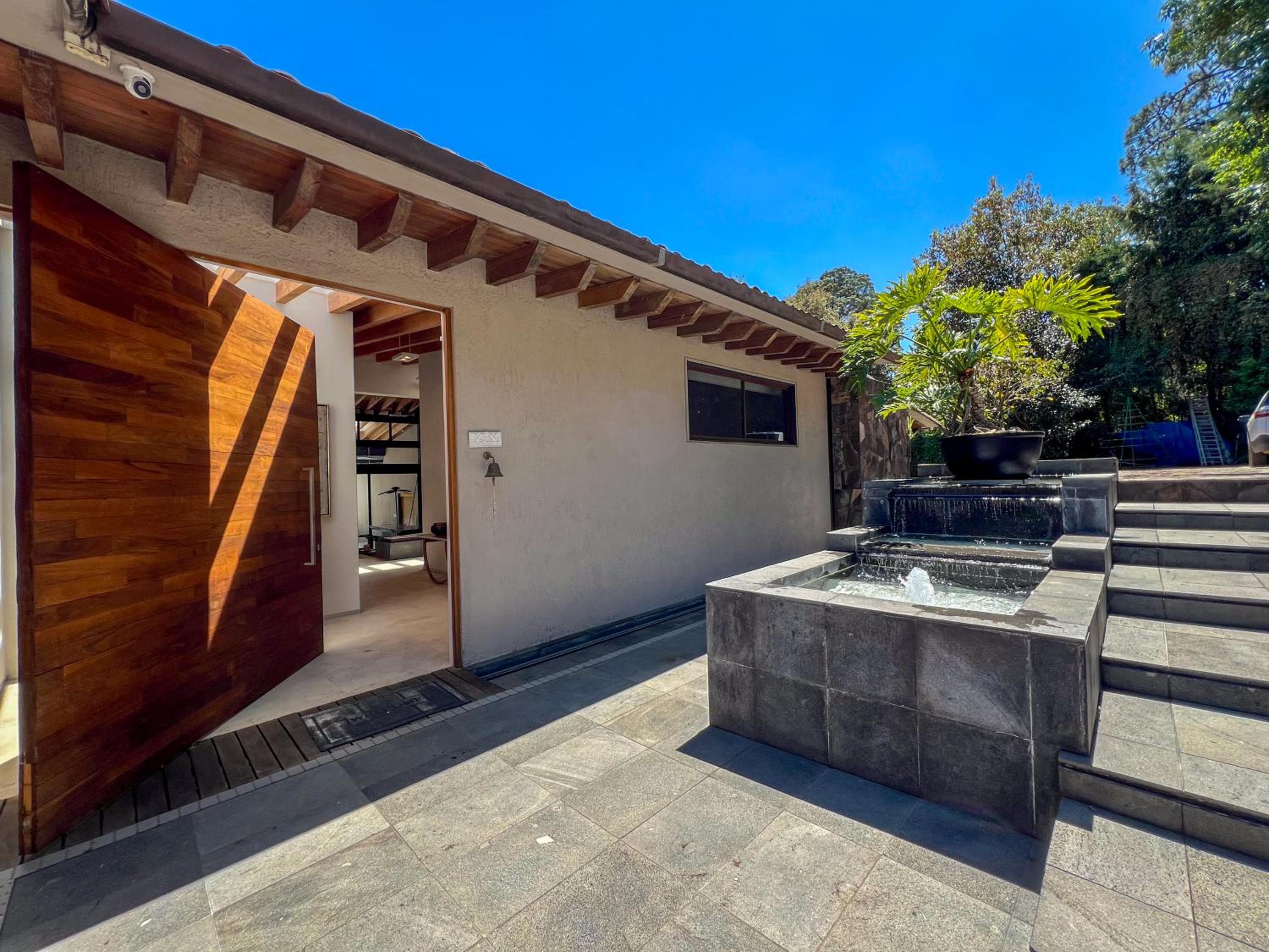 Vista al Nevado: Exceptional Home in Avandaro