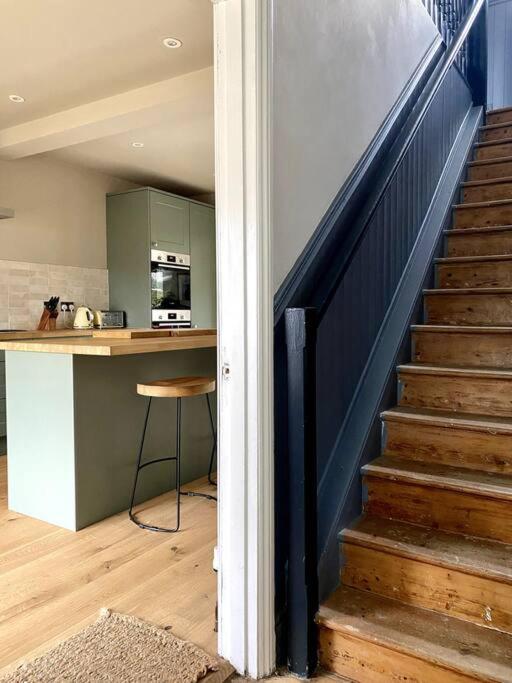 Beautiful 3 Bedroom Home, North Cornwall view 2