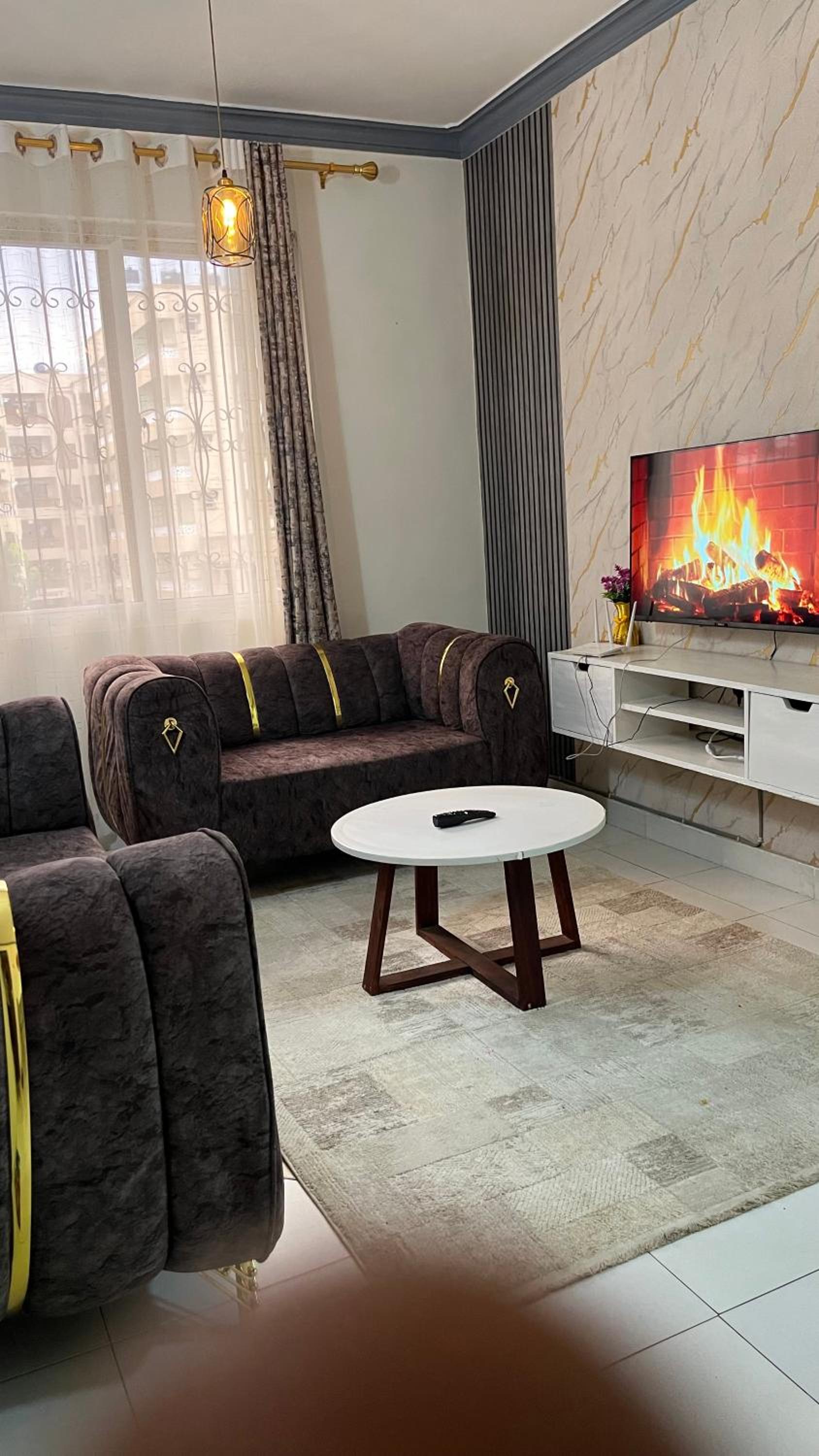 TRAVEL HACK AIRBNBS (kwa Jemo) view 2