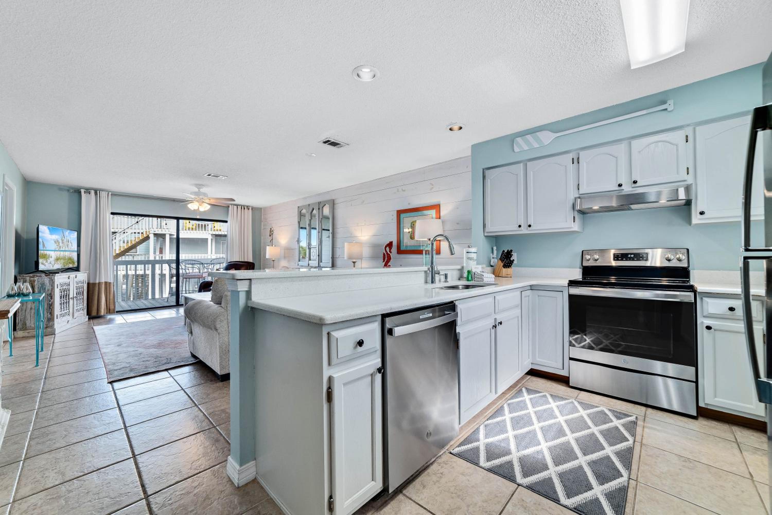 Bring Your Boat! 2br/2ba Condo on the Bay! view 5