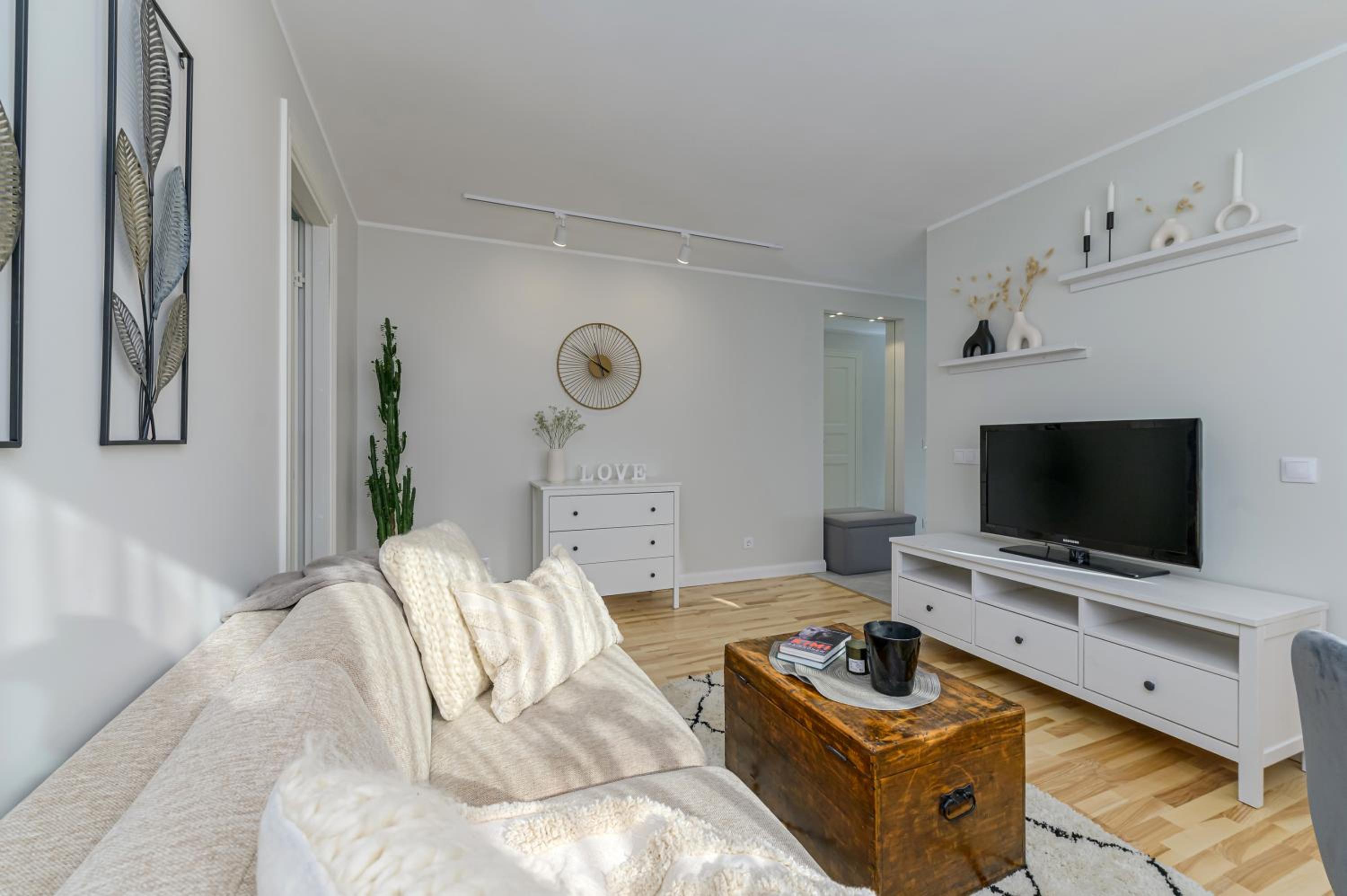 Cozy 1-bedroom apartment in the city centre view 2