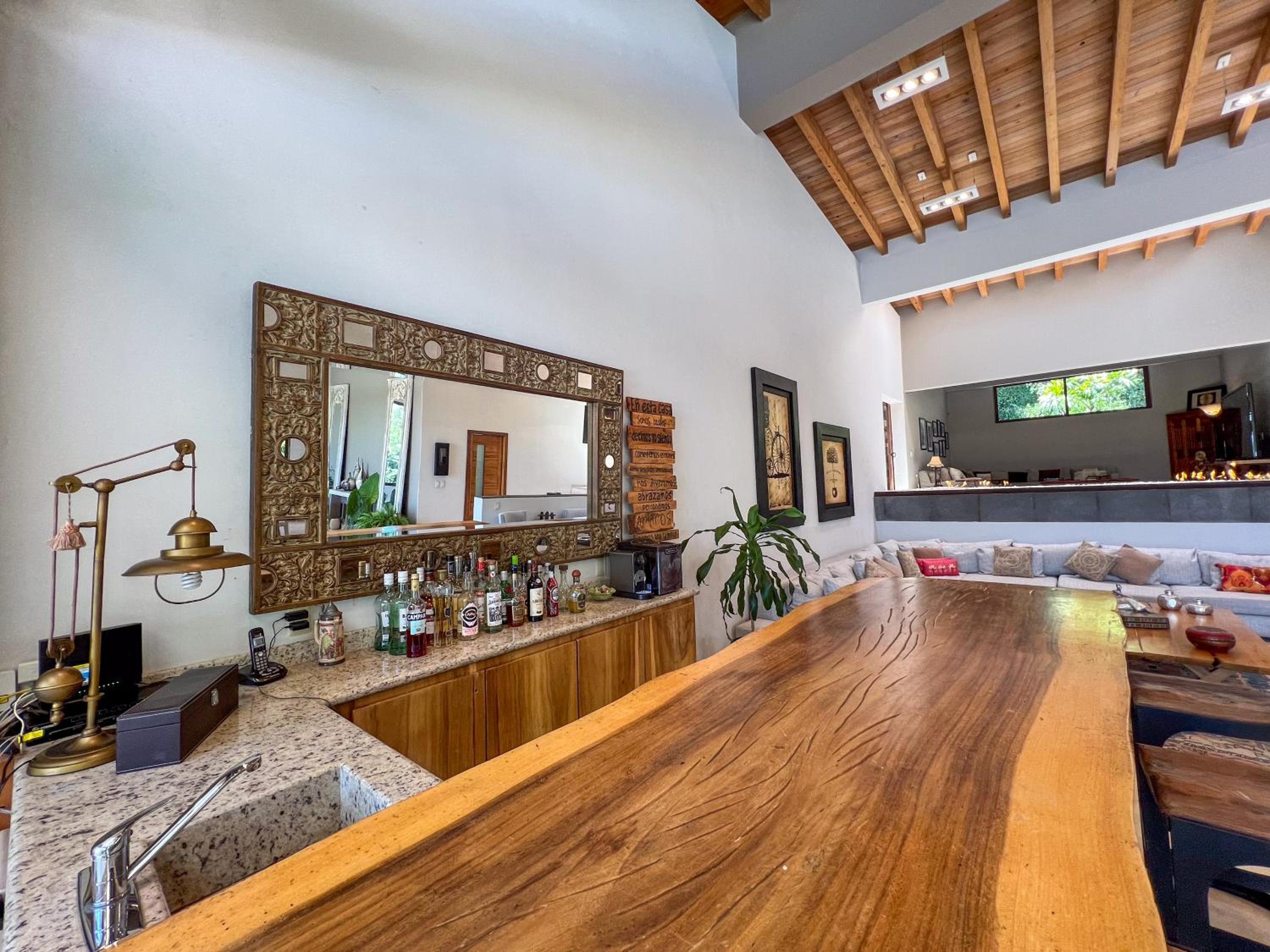 Vista al Nevado: Exceptional Home in Avandaro