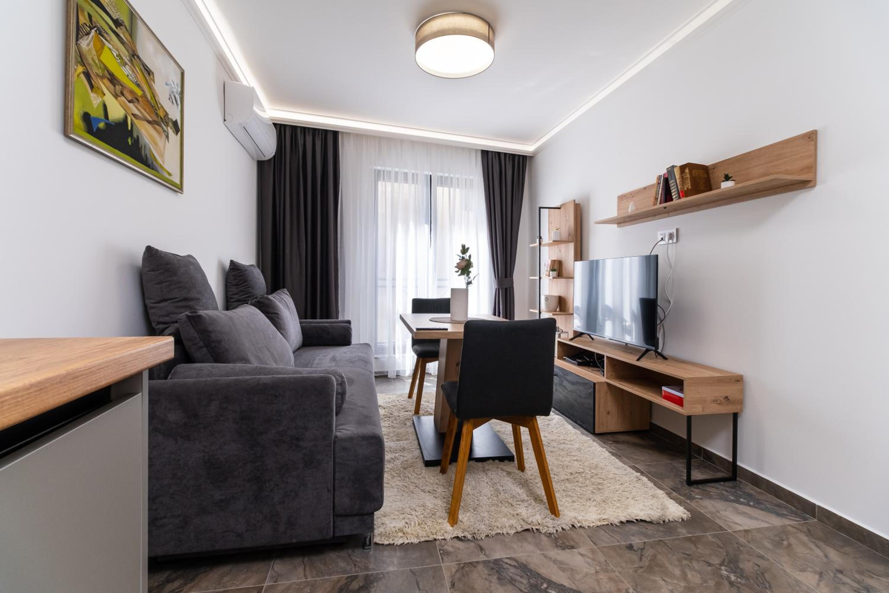 Modern 1-Bedroom Apartments