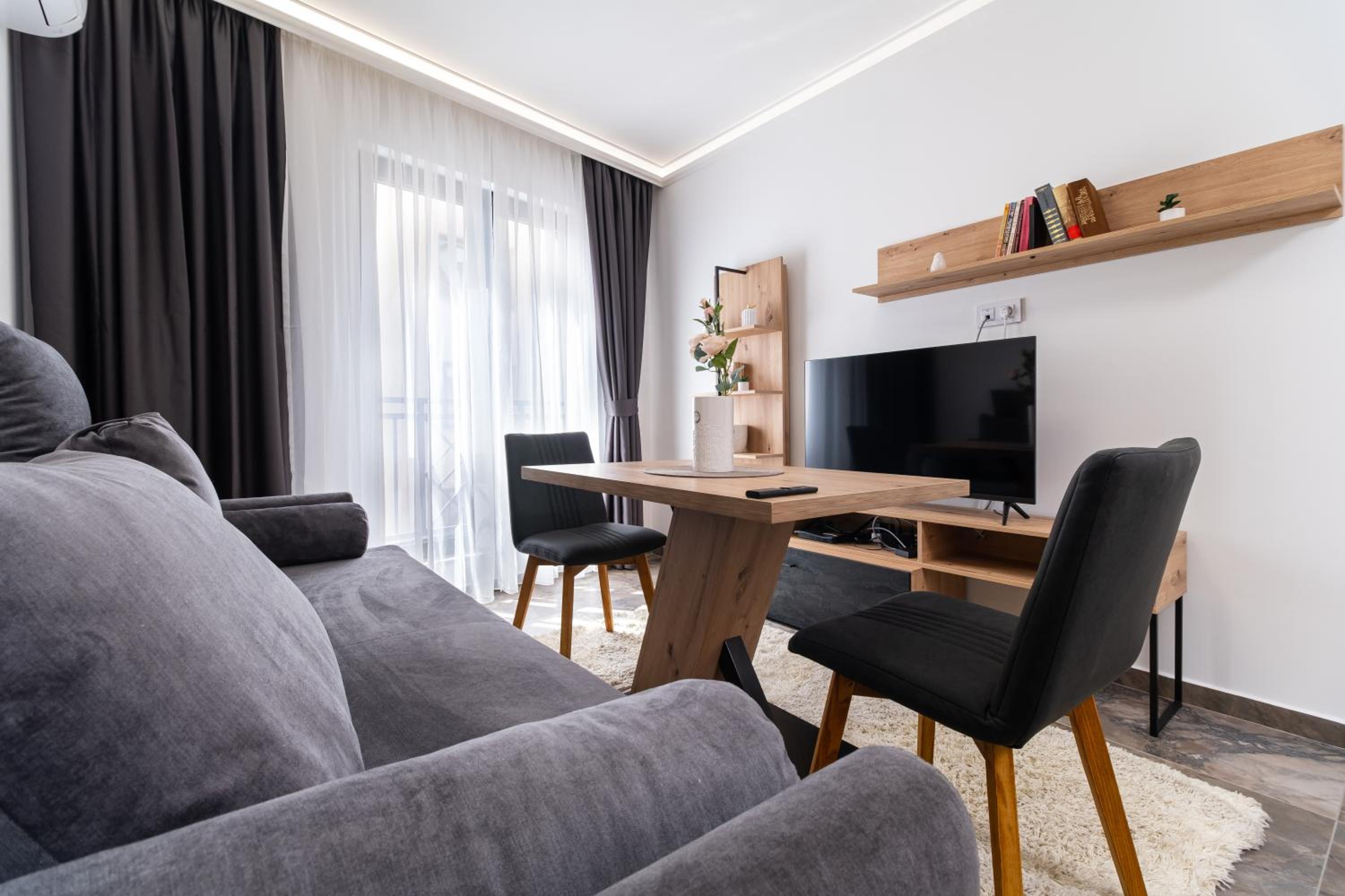 Modern 1-Bedroom Apartments