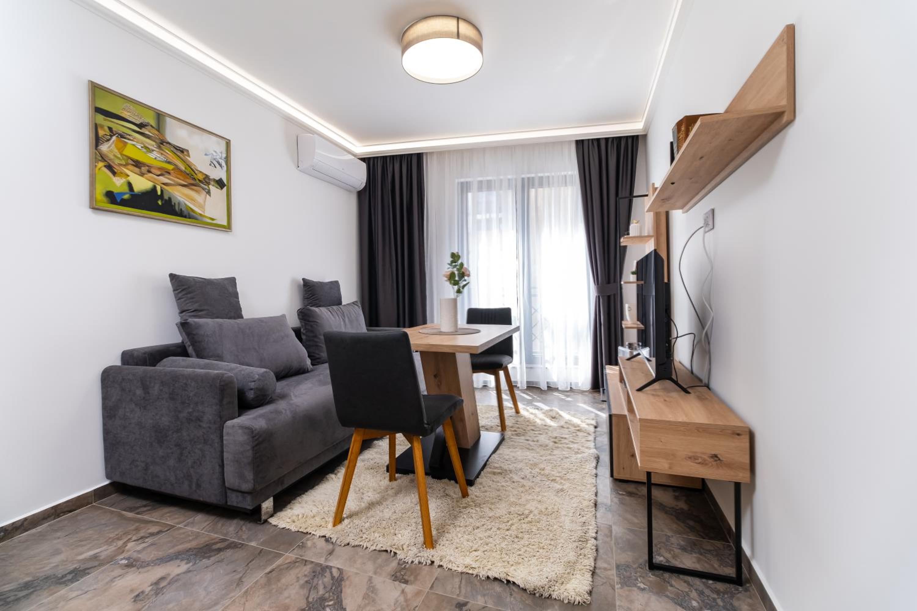 Modern 1-Bedroom Apartments