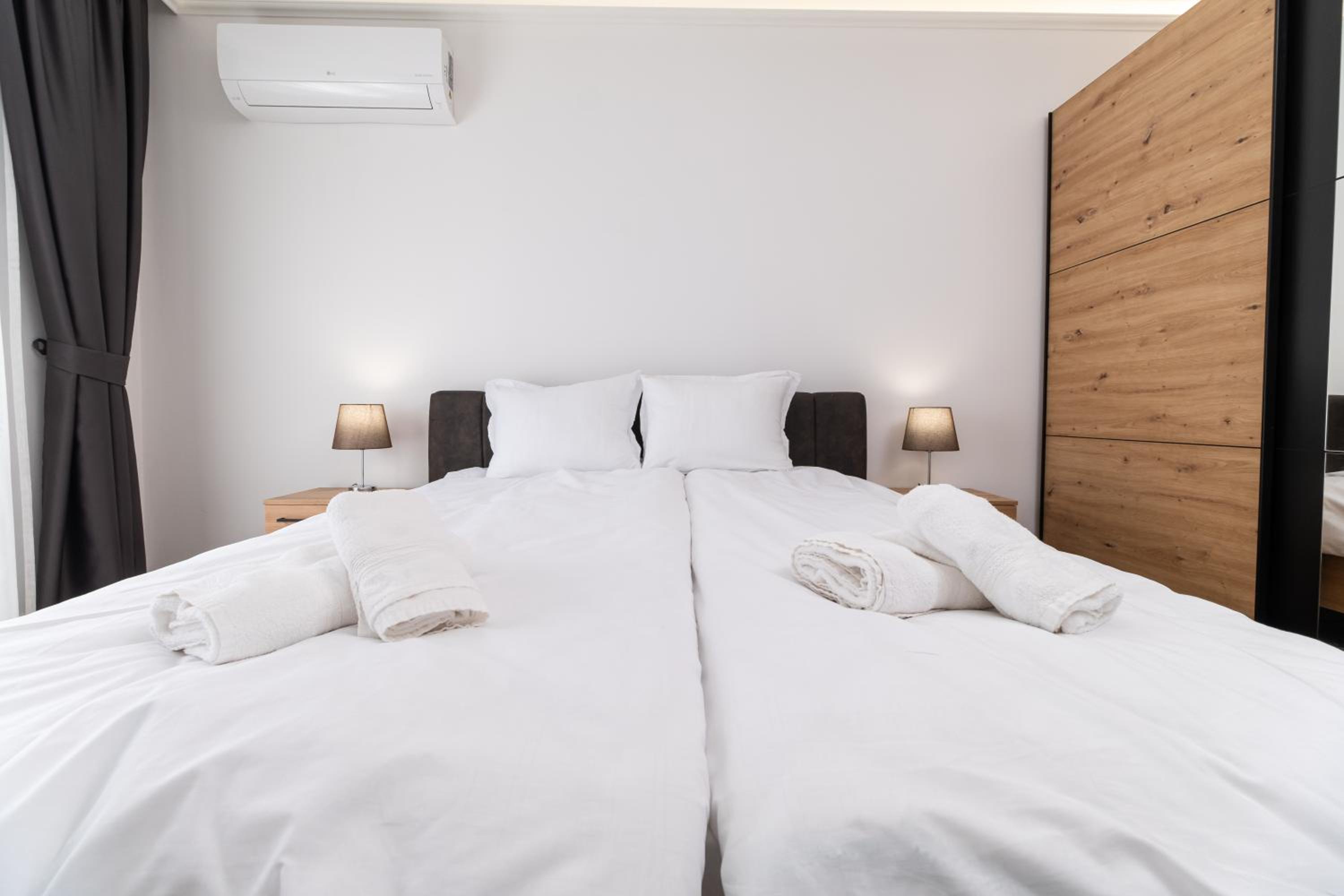 Modern 1-Bedroom Apartments