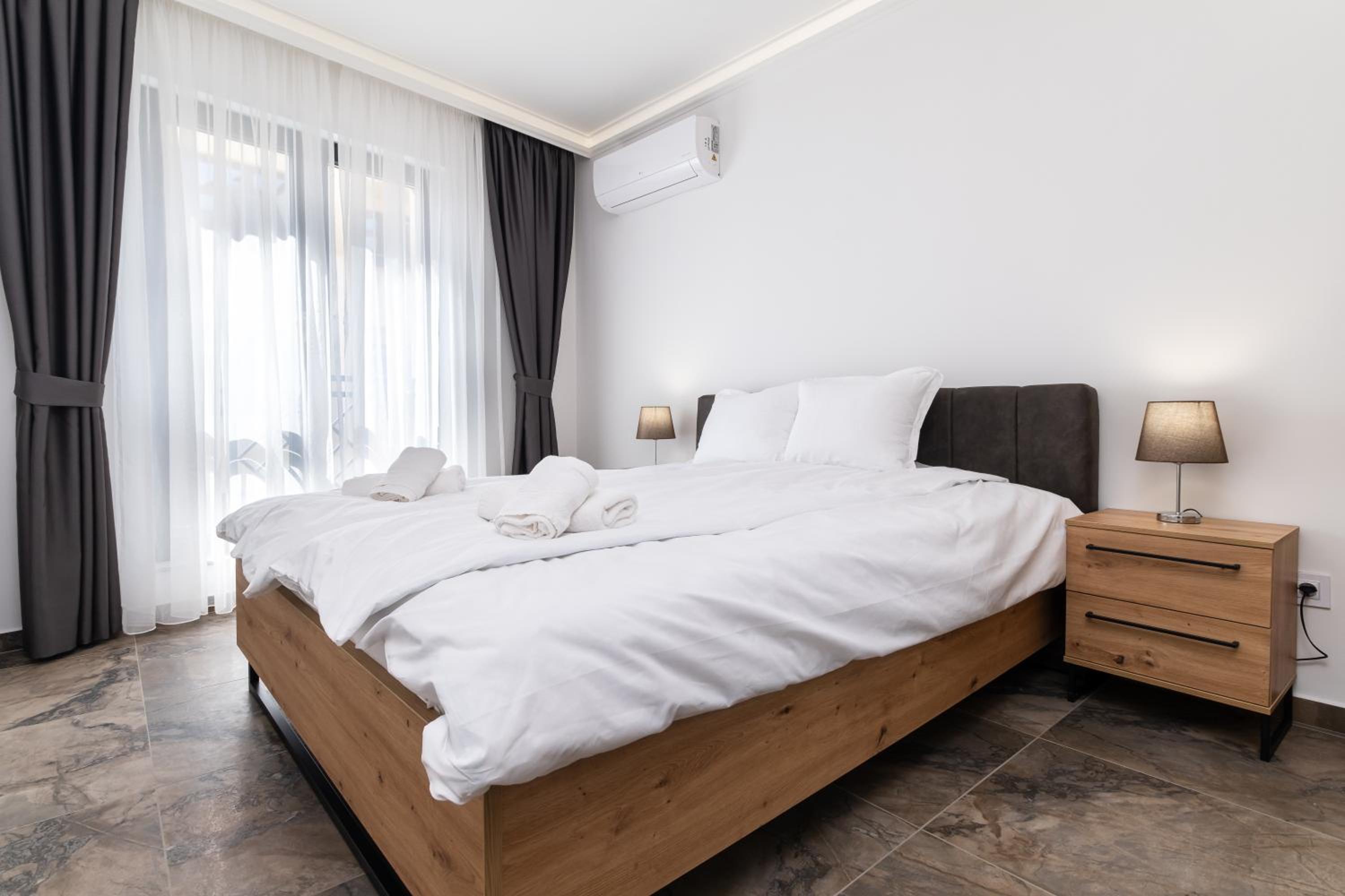 Modern 1-Bedroom Apartments