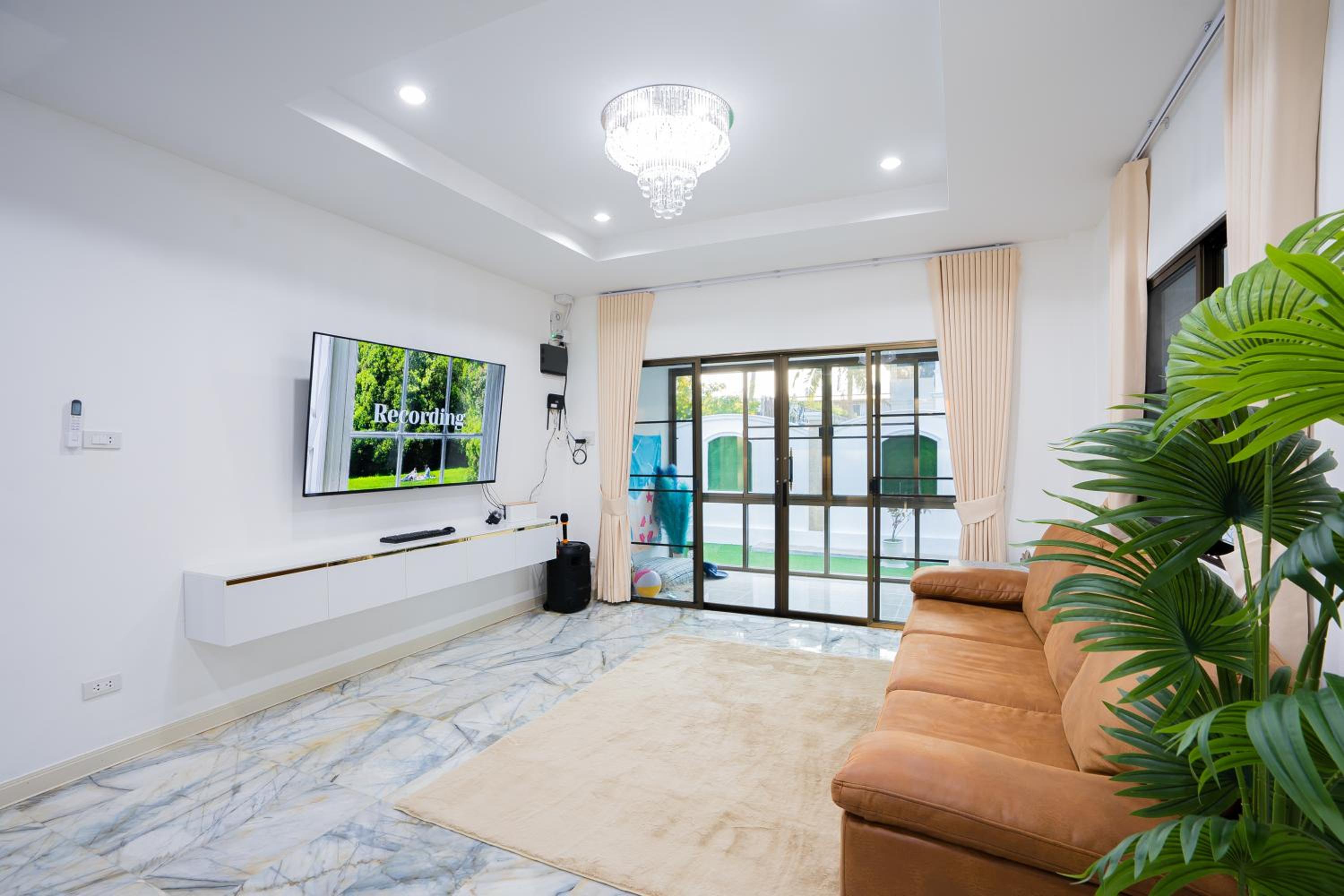 Di Pool Villa Hunhin 2km from beach