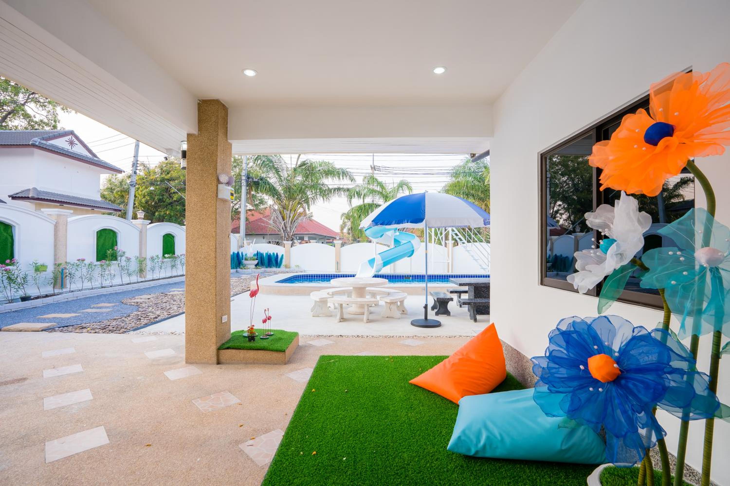 Di Pool Villa Hunhin 2km from beach