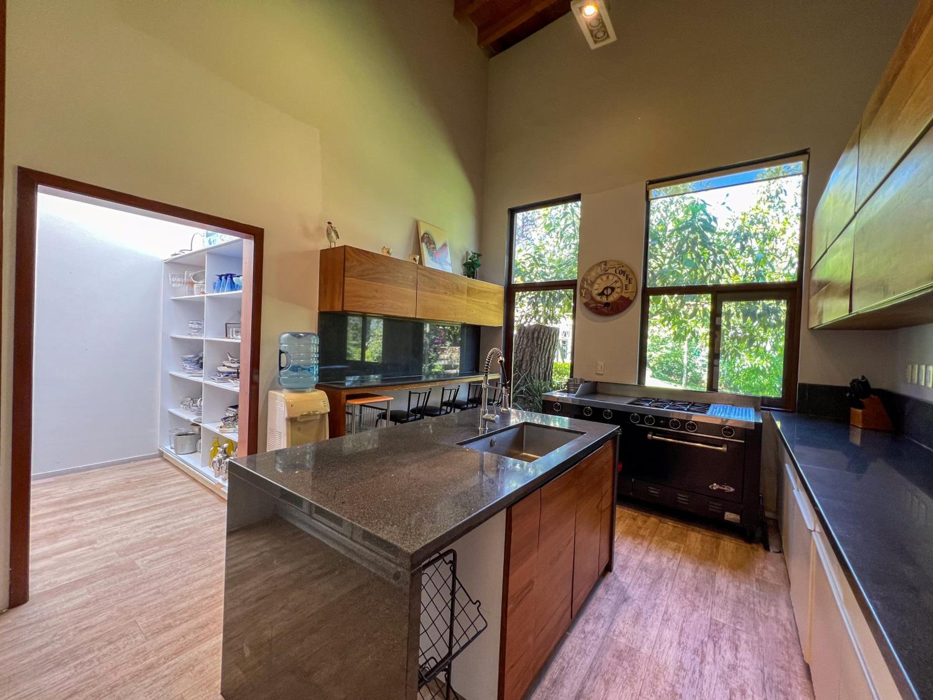 Vista al Nevado: Exceptional Home in Avandaro
