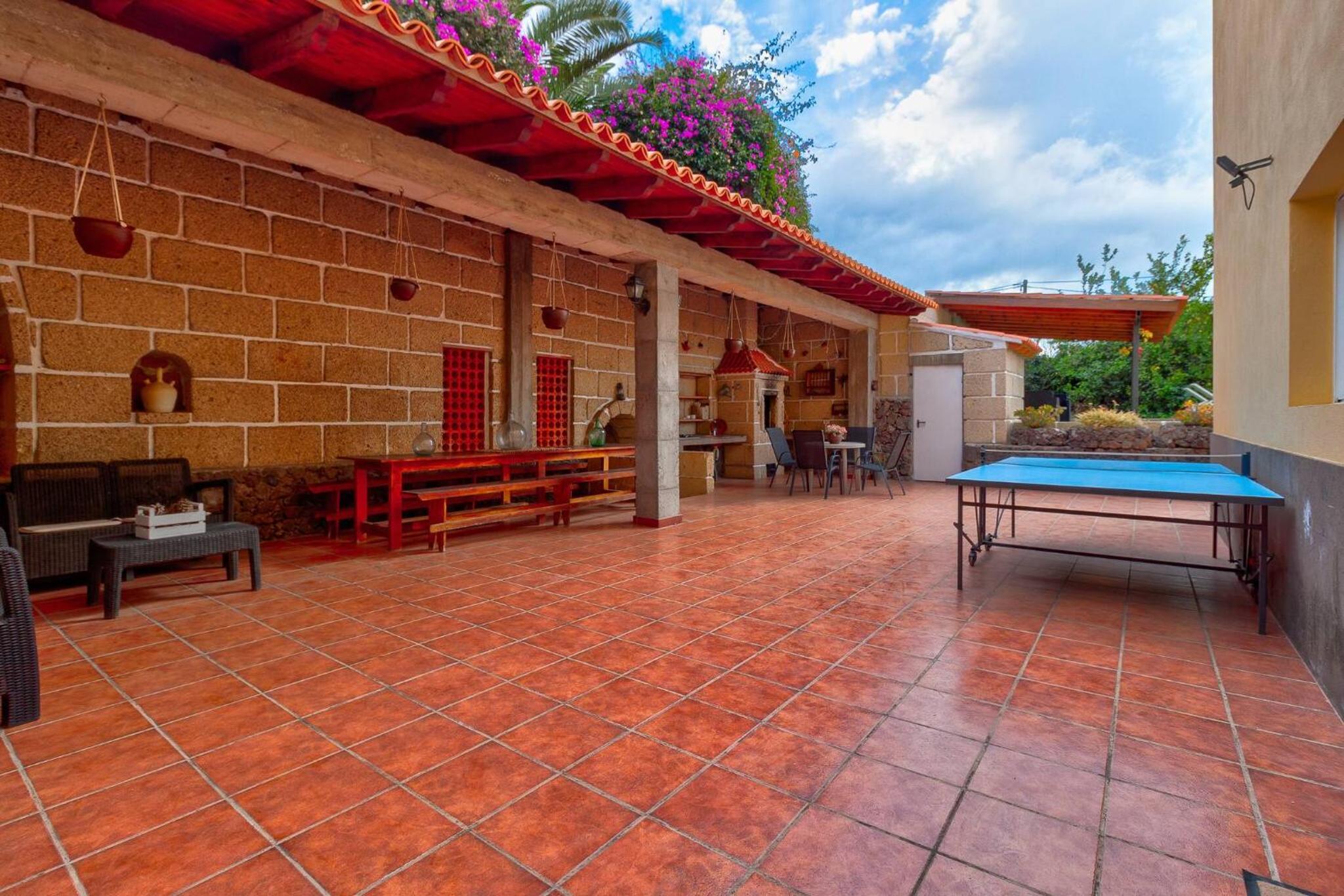 Beautiful Arianny House With Pool