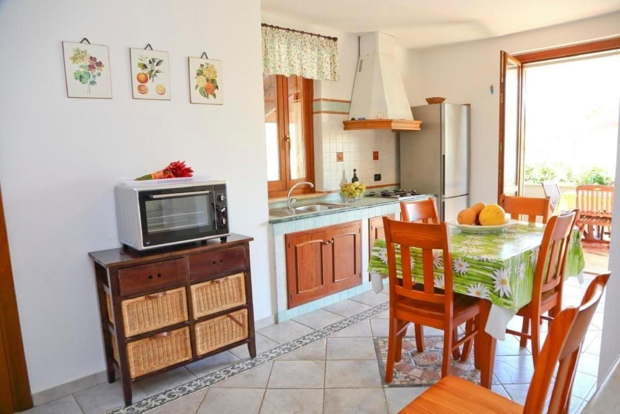 Helle editerrane Villa mit terrasse und garten nur 50 meter vom meer entfern - b54279 view 5