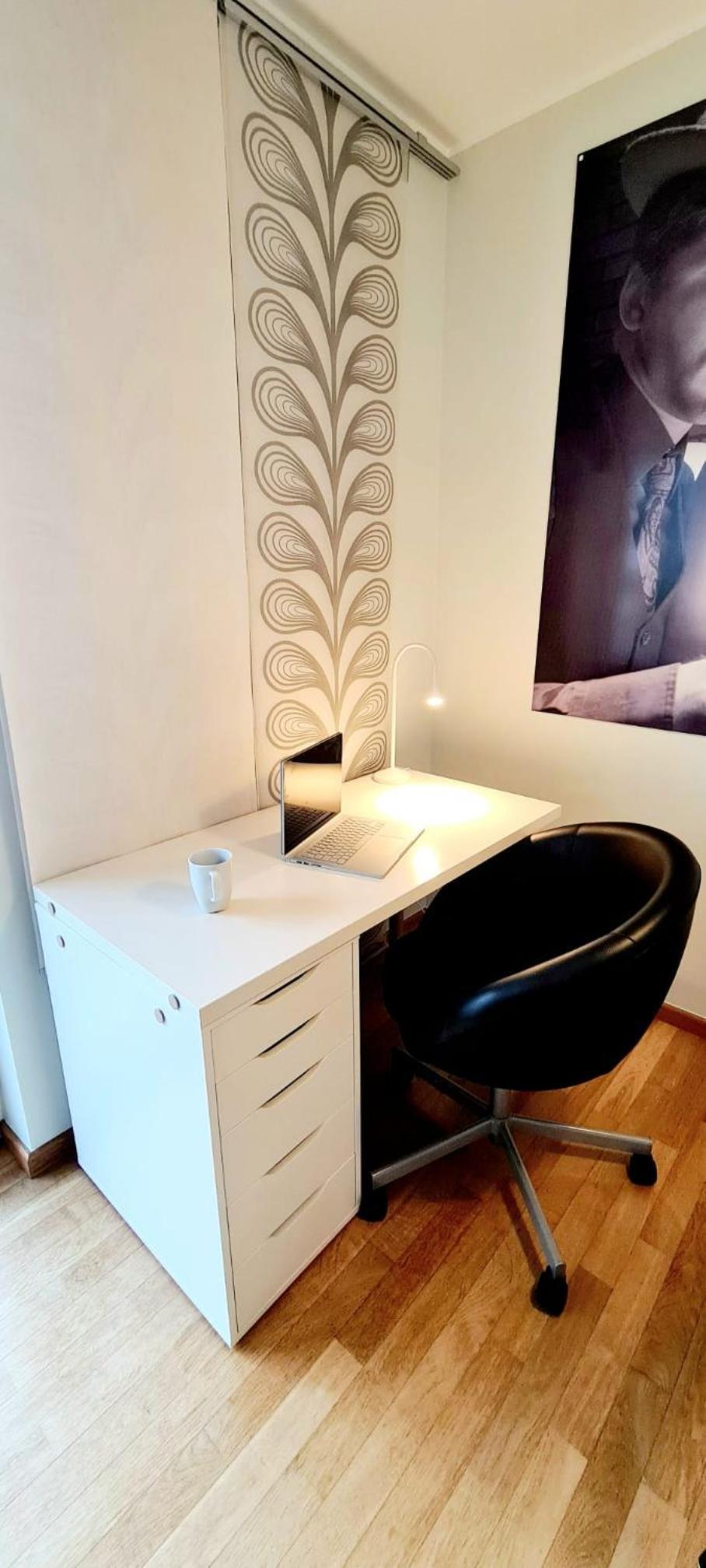 Luxury one bedroom flat with parking&balcony-Cent2 view 5
