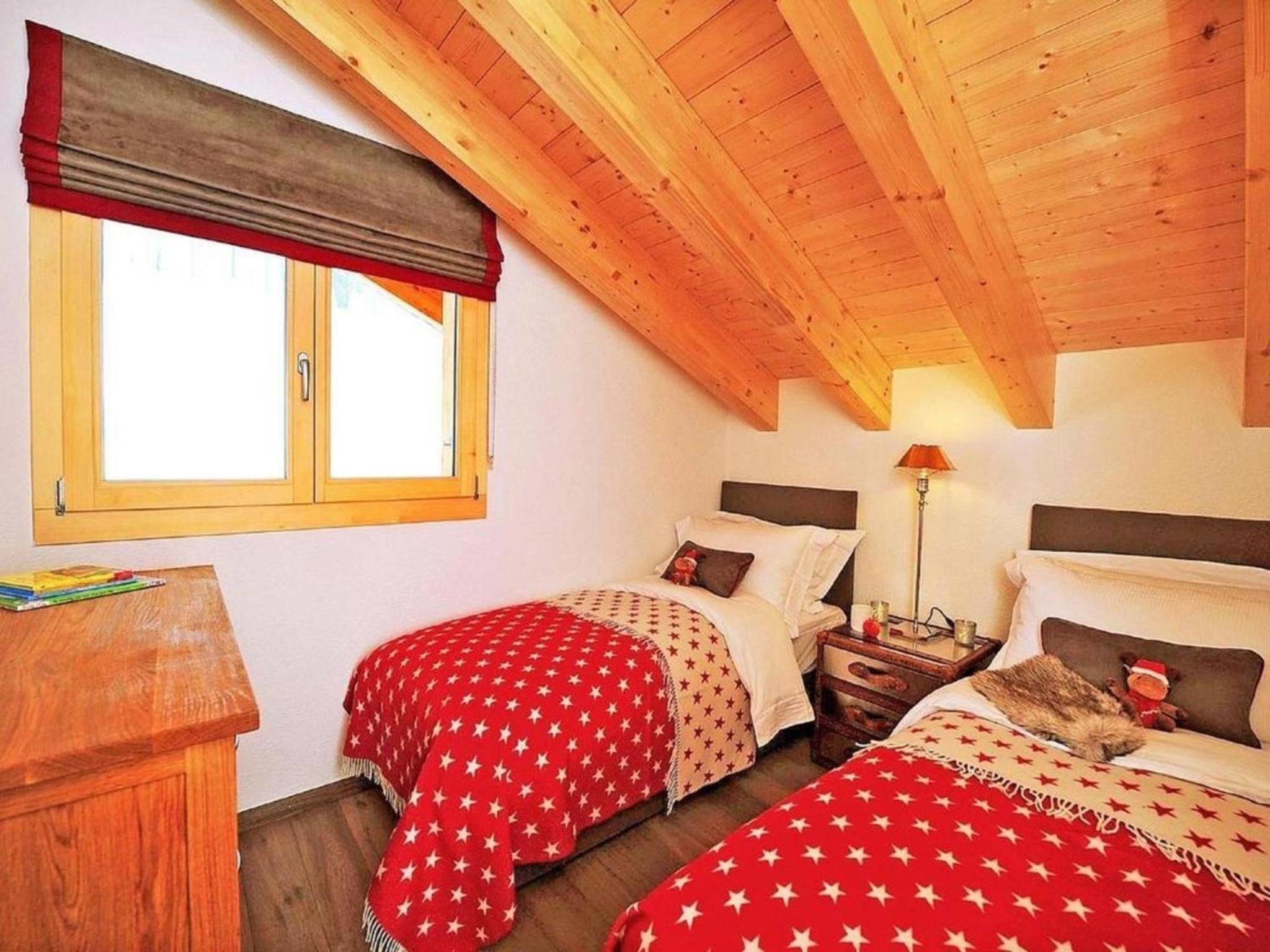 Chalet Falcons Nest