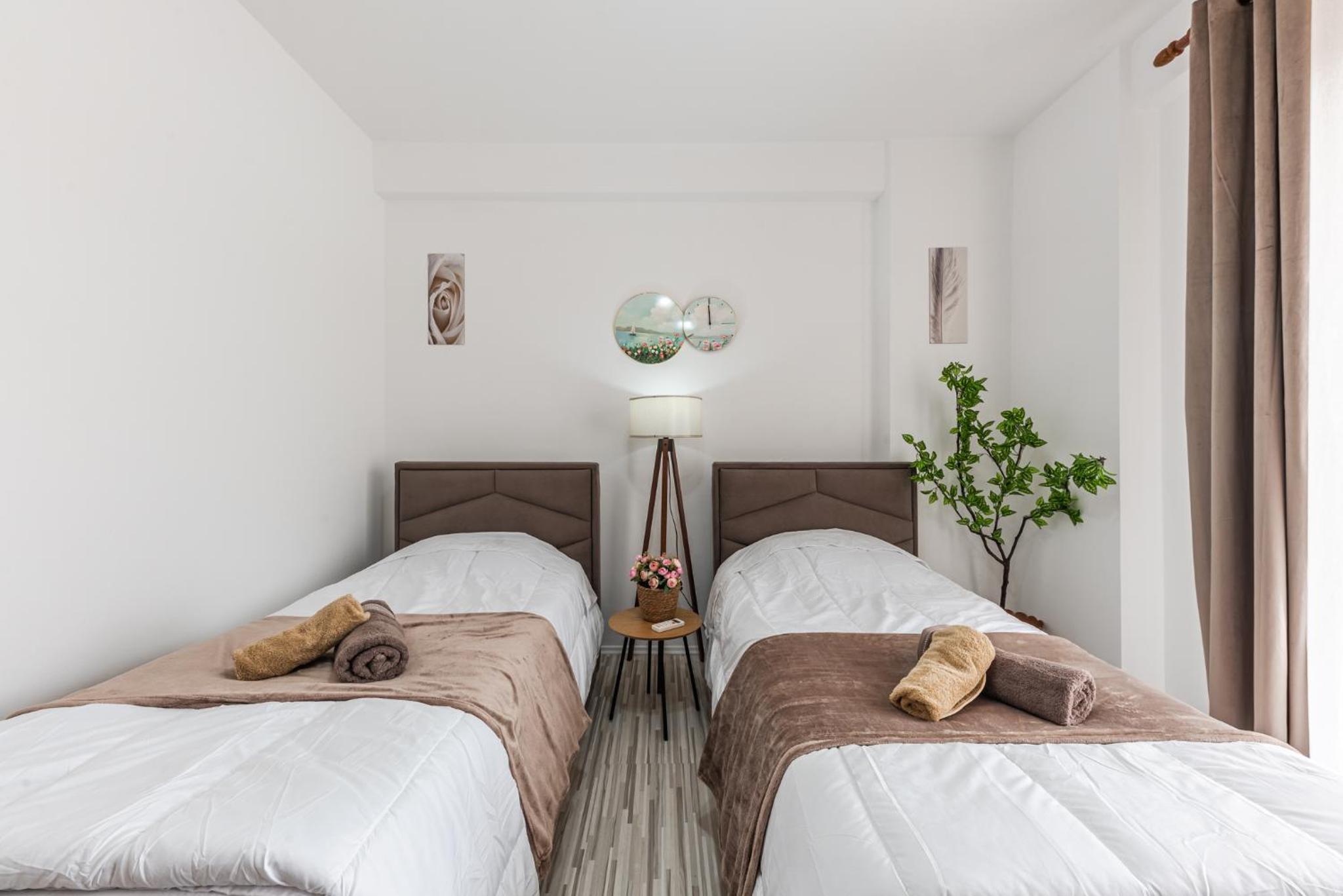 EF Sunshine 3 bedrooms Full Sea View