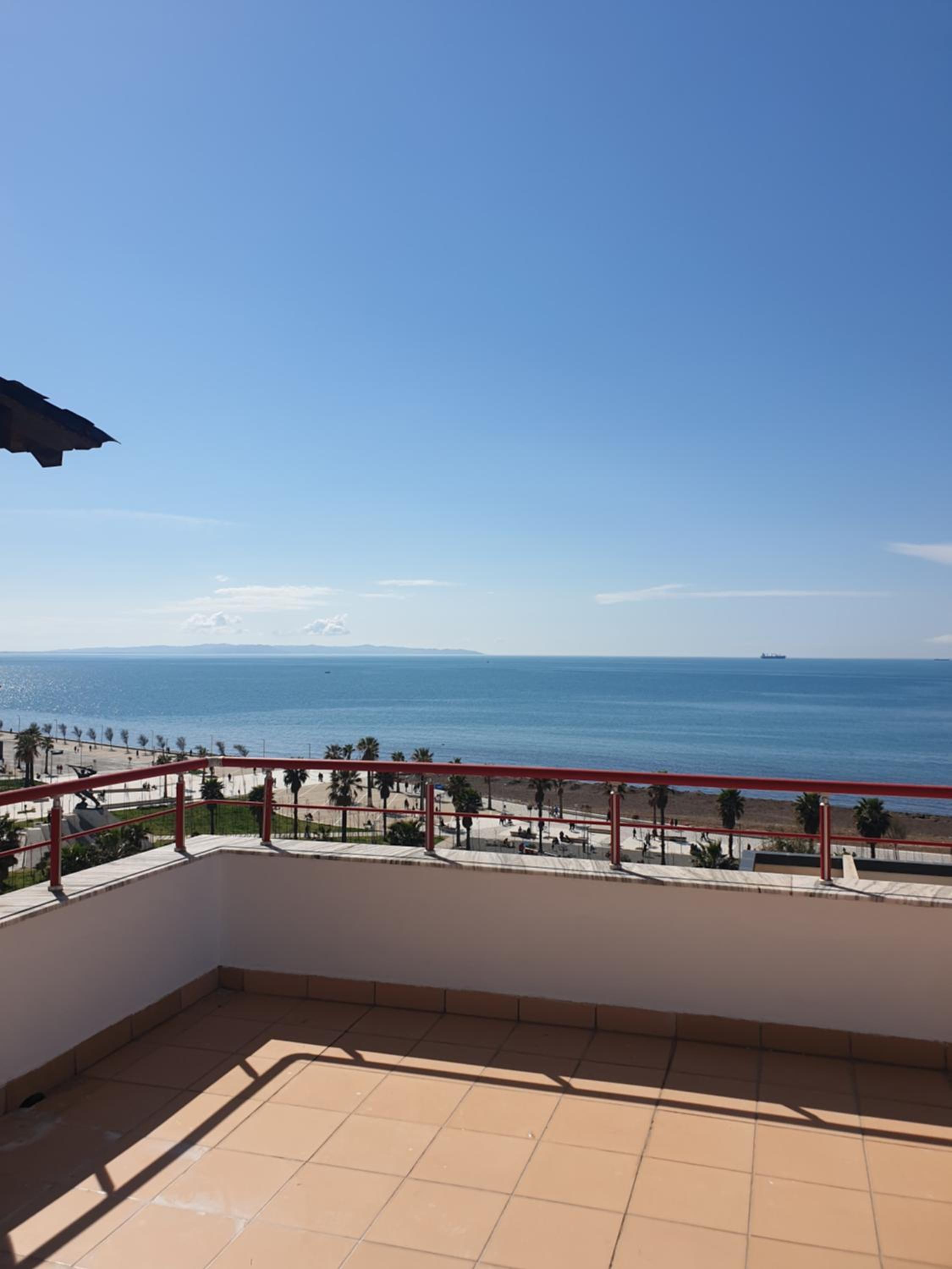 EF Sunshine 3 bedrooms Full Sea View