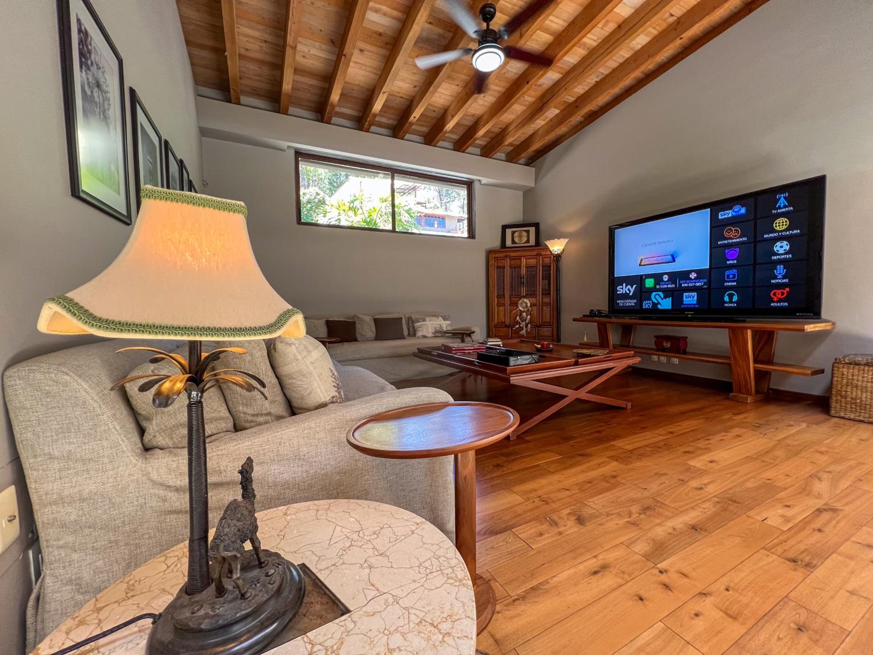 Vista al Nevado: Exceptional Home in Avandaro