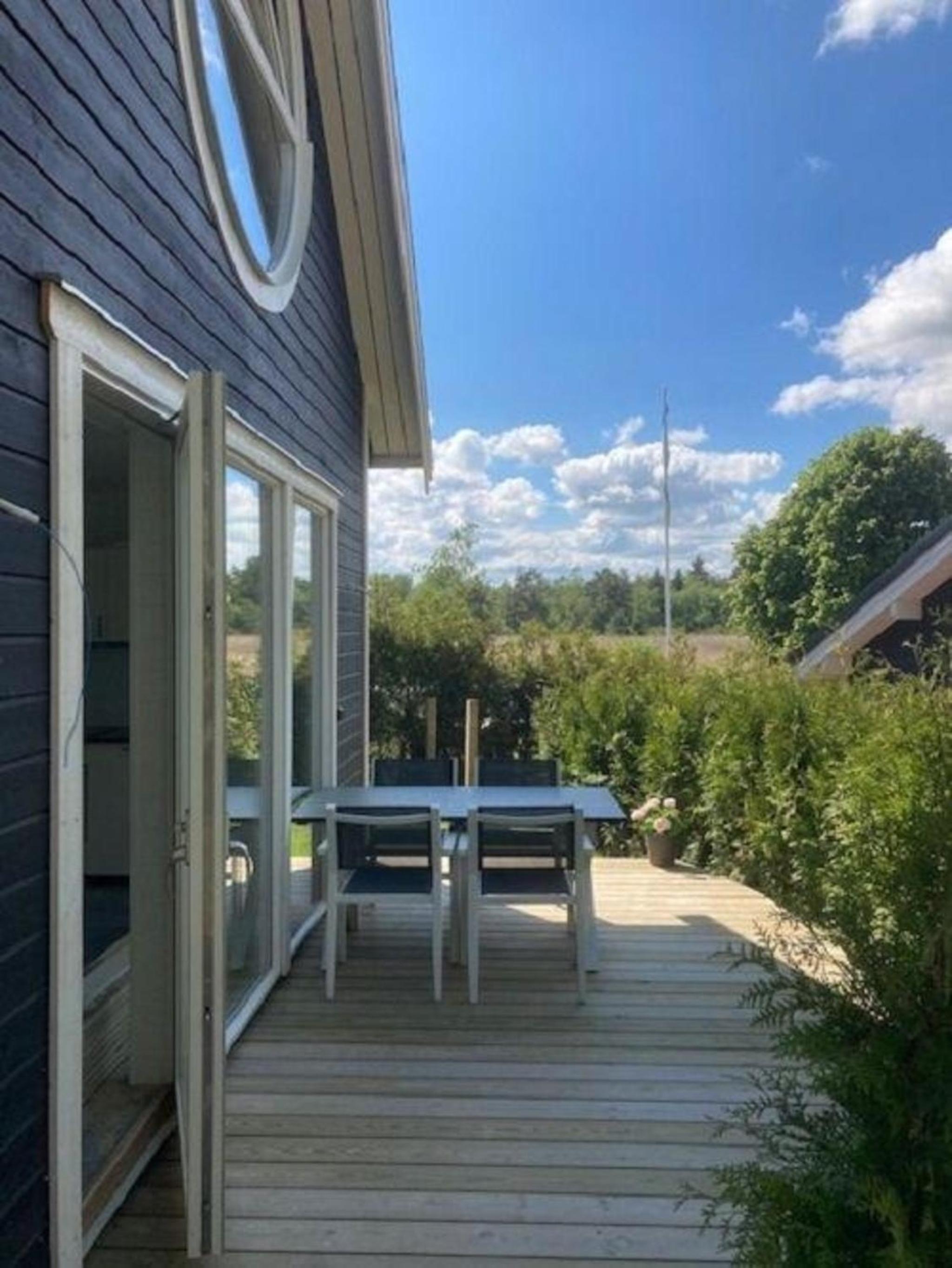 Komfortables Ferienhaus mit Garten view 2