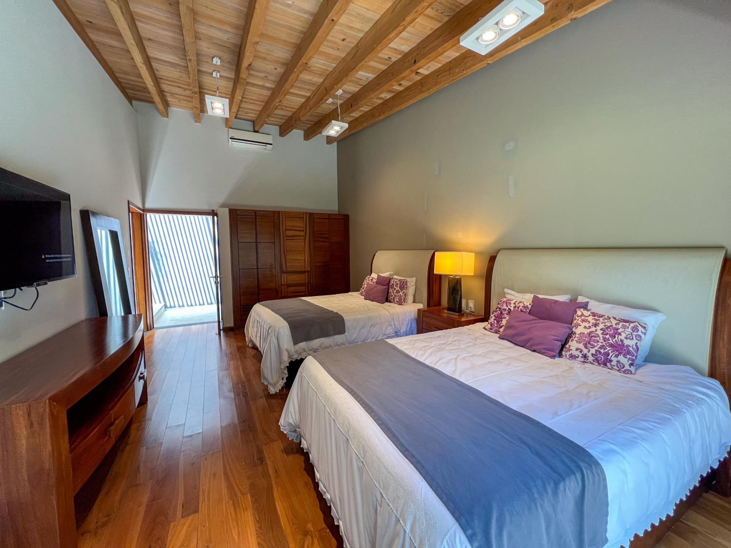 Vista al Nevado: Exceptional Home in Avandaro
