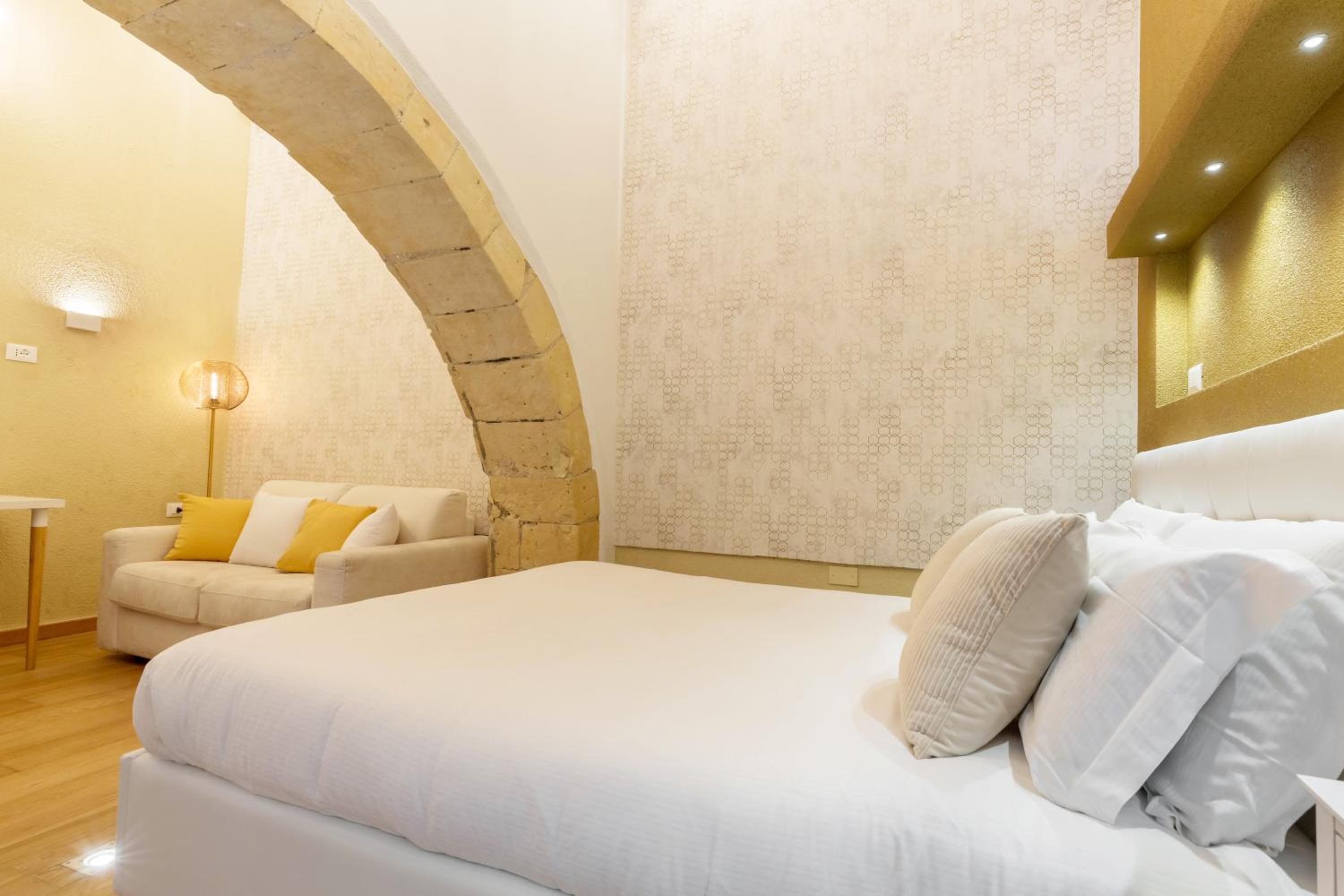 Martini Castello Boutique Rooms
