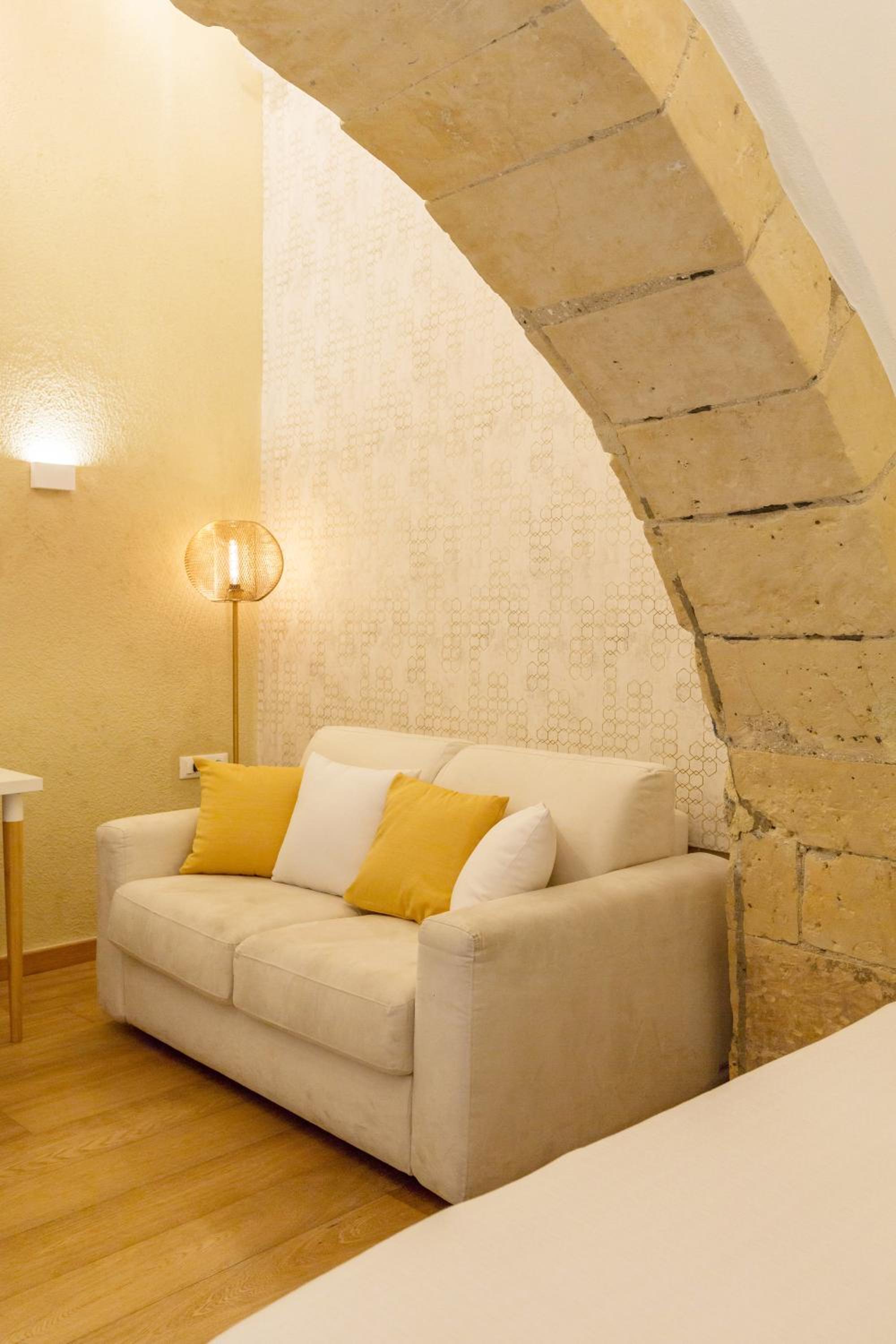 Martini Castello Boutique Rooms