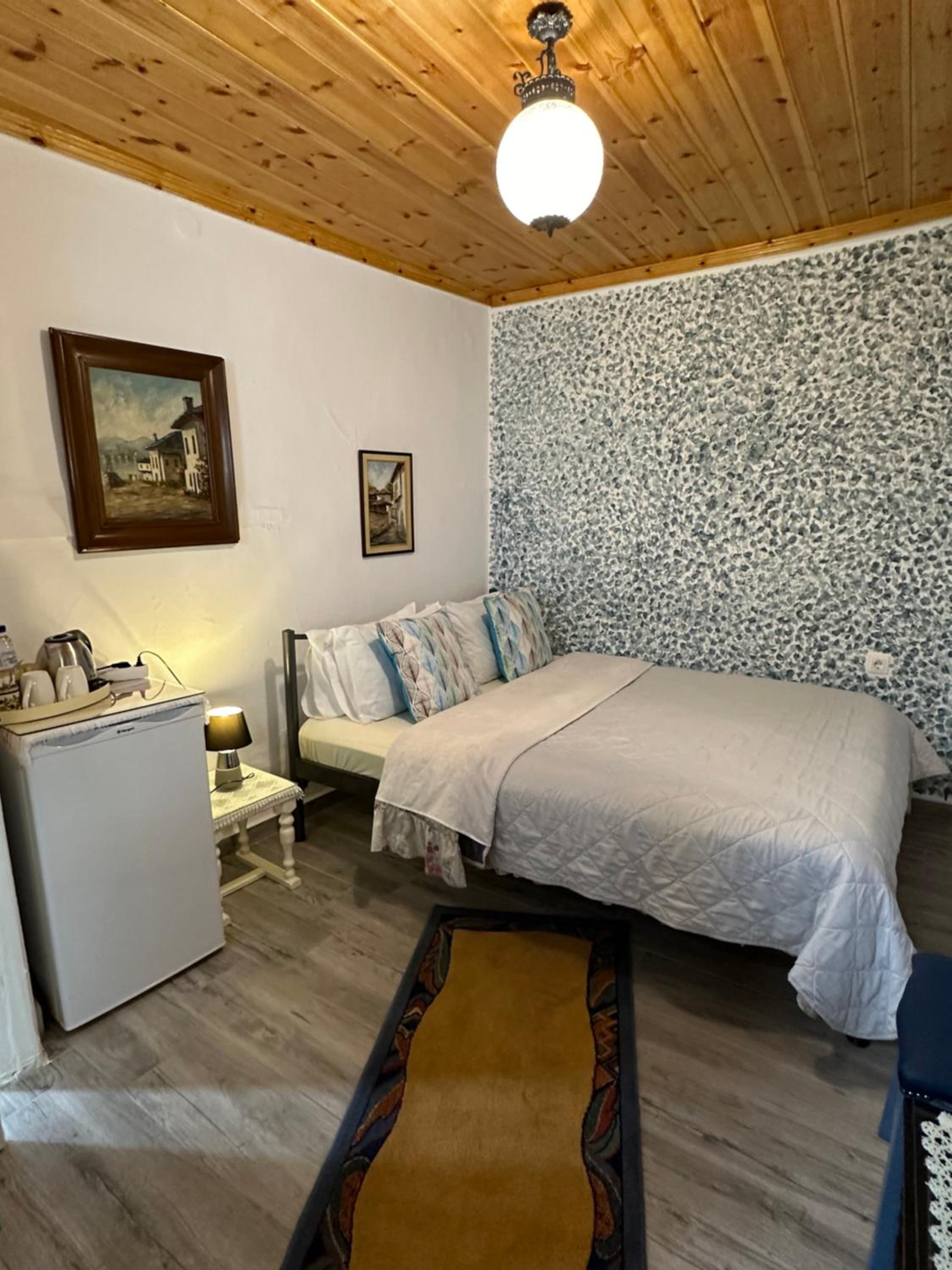 Old Town Traditional Residence view 5