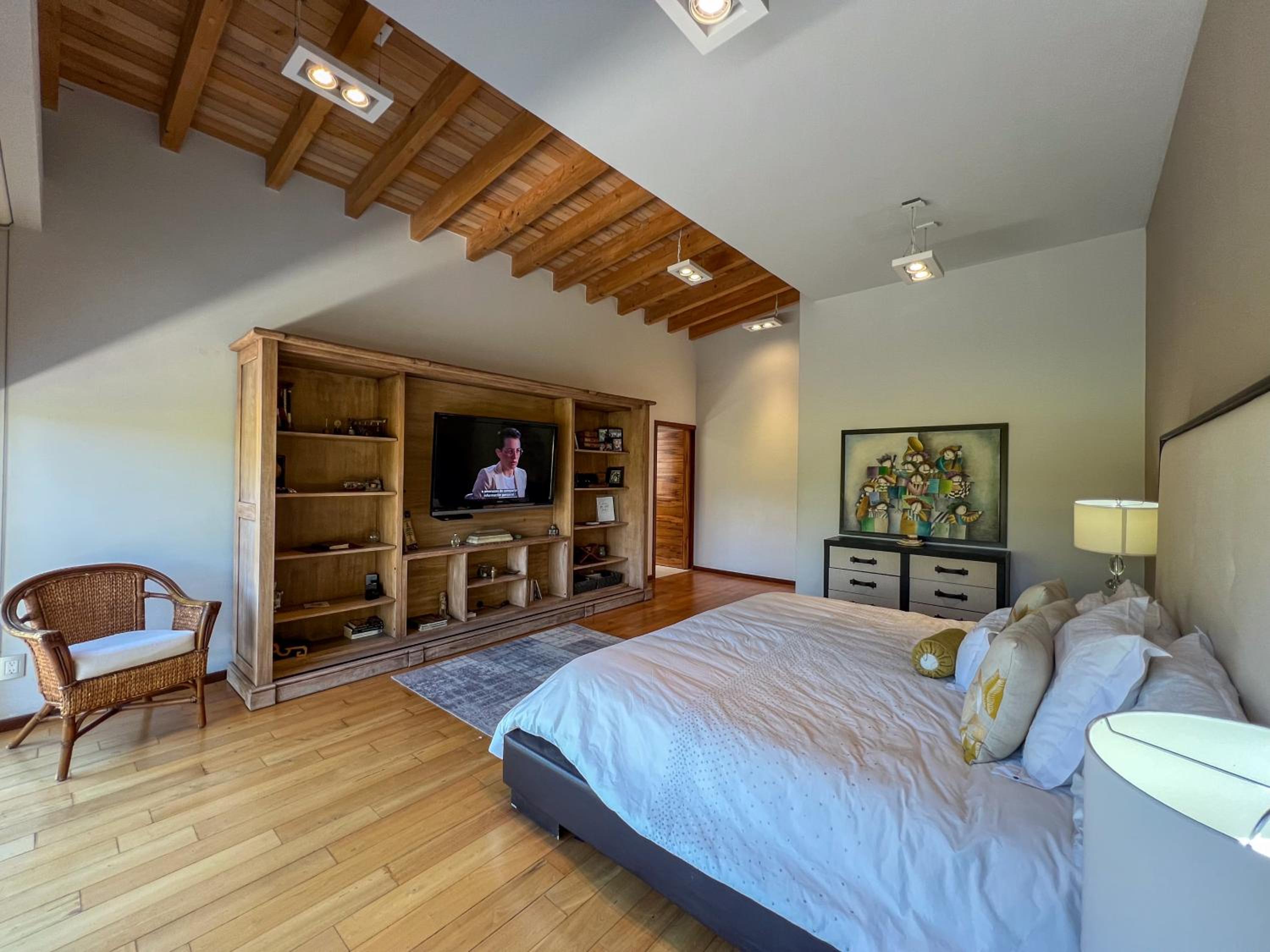 Vista al Nevado: Exceptional Home in Avandaro