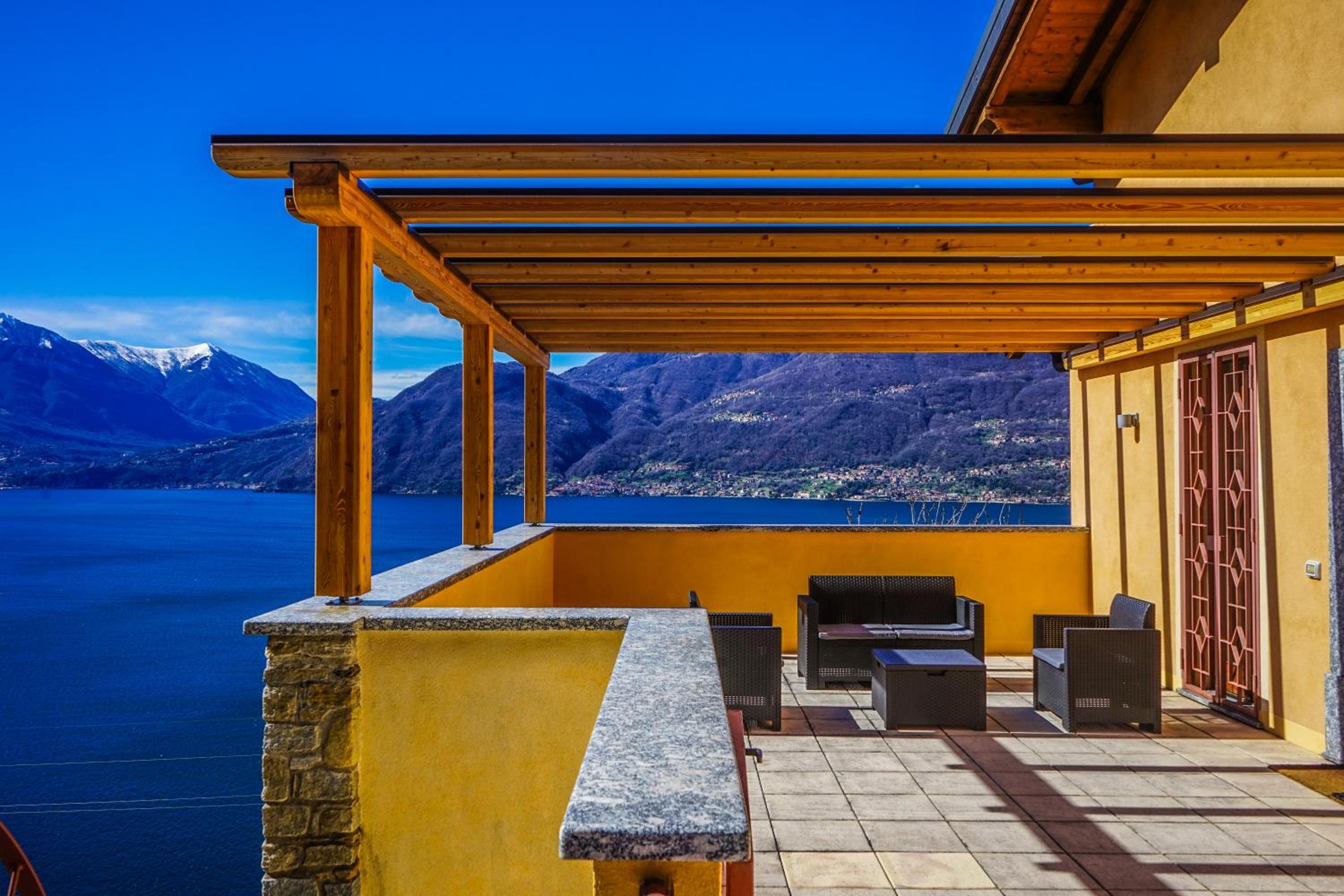 Lake Como: Bellavista apartment view 4