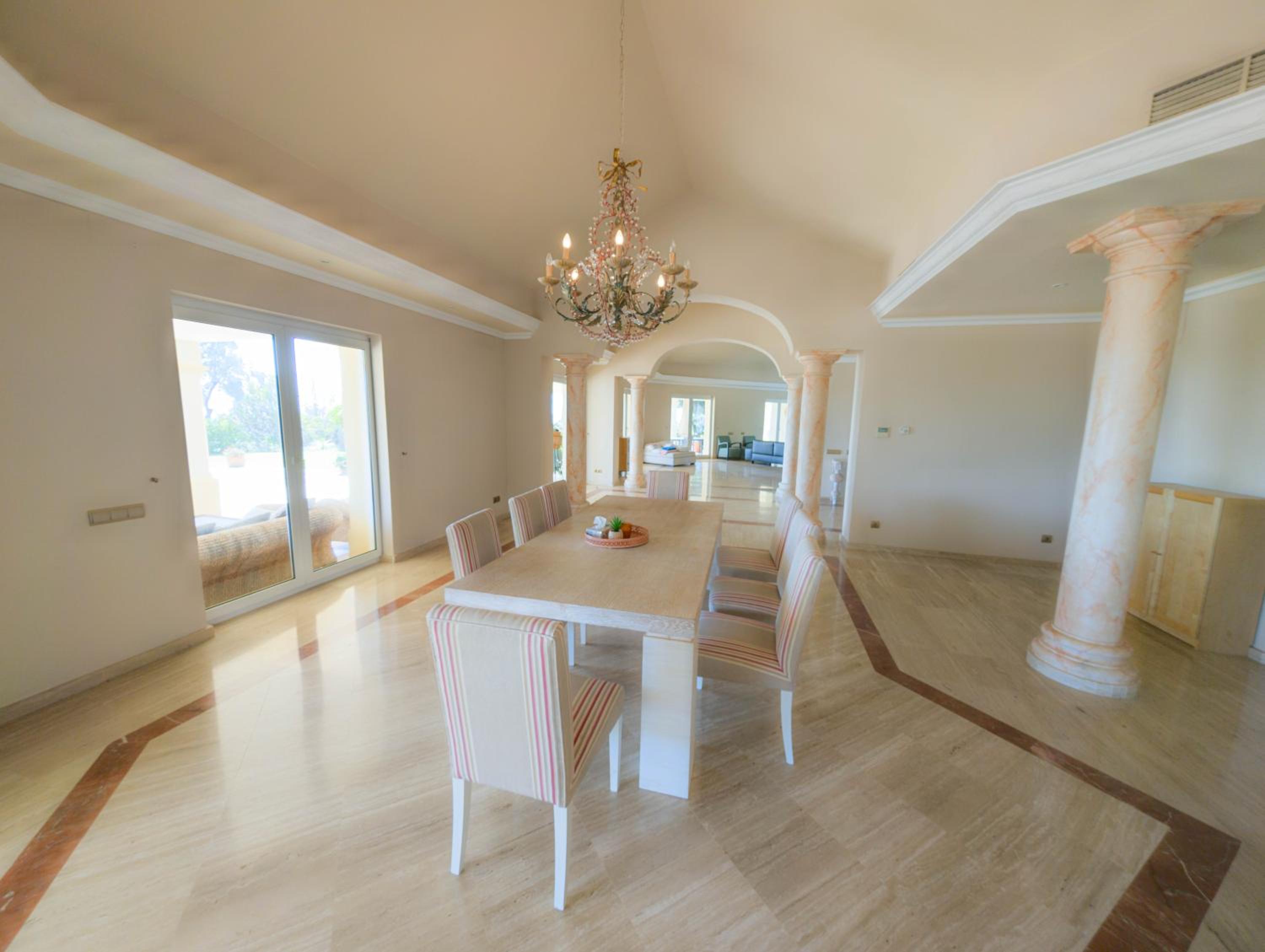 Seaviews Villa in El Paraiso