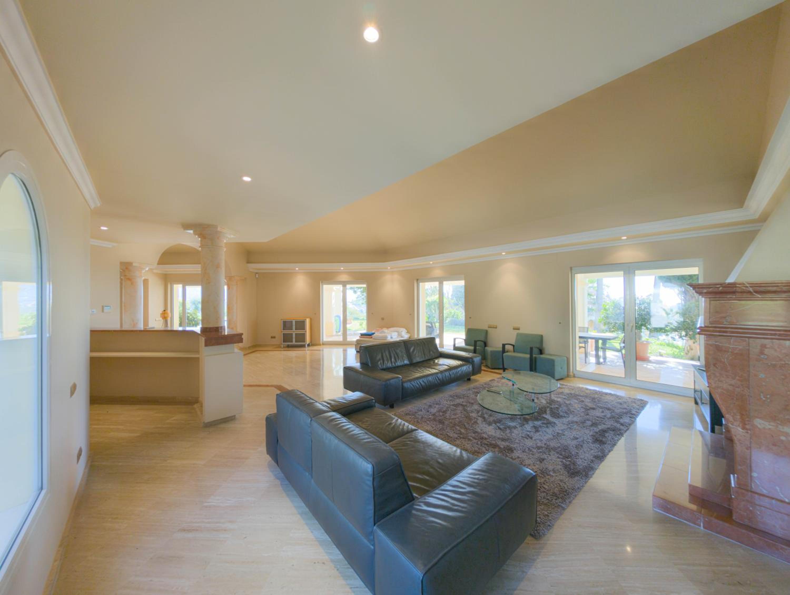 Seaviews Villa in El Paraiso