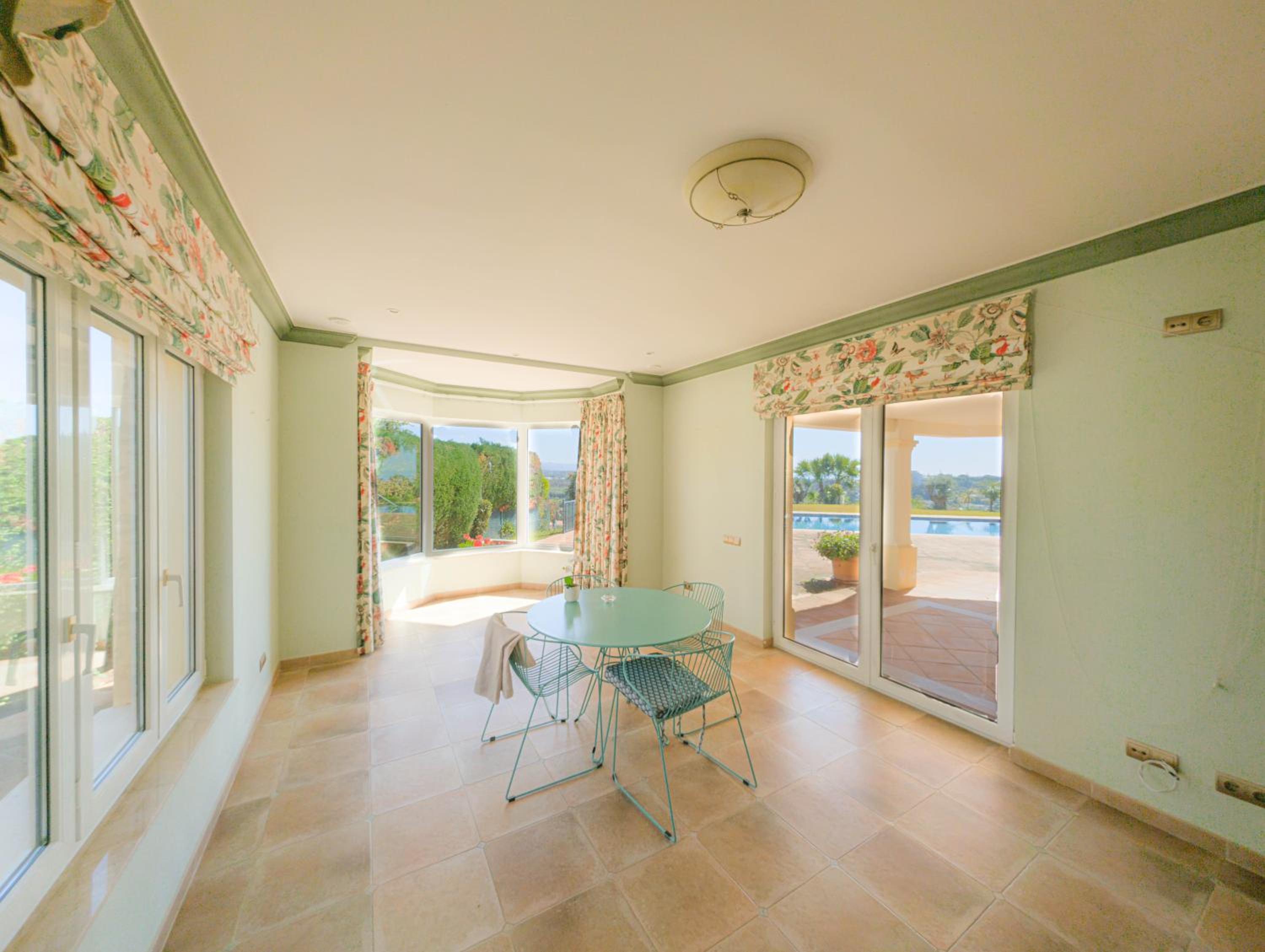Seaviews Villa in El Paraiso