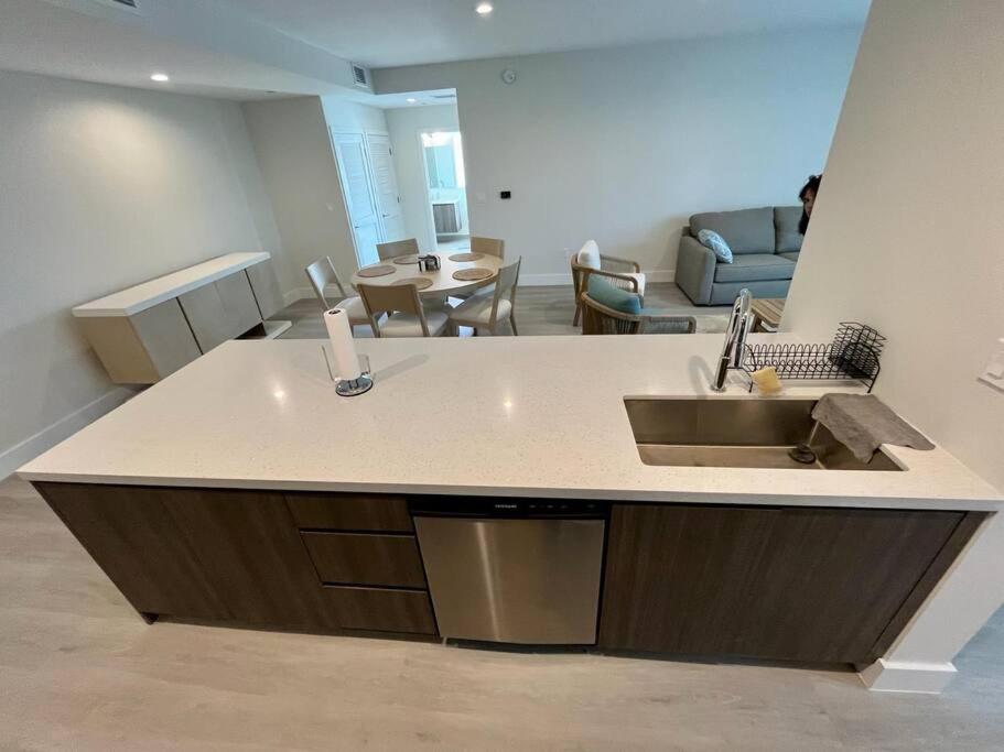 *Free Parking* Cozy Apartment