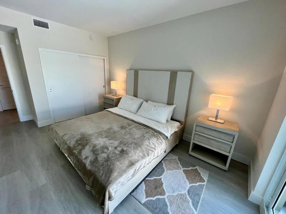 *Free Parking* Cozy Apartment