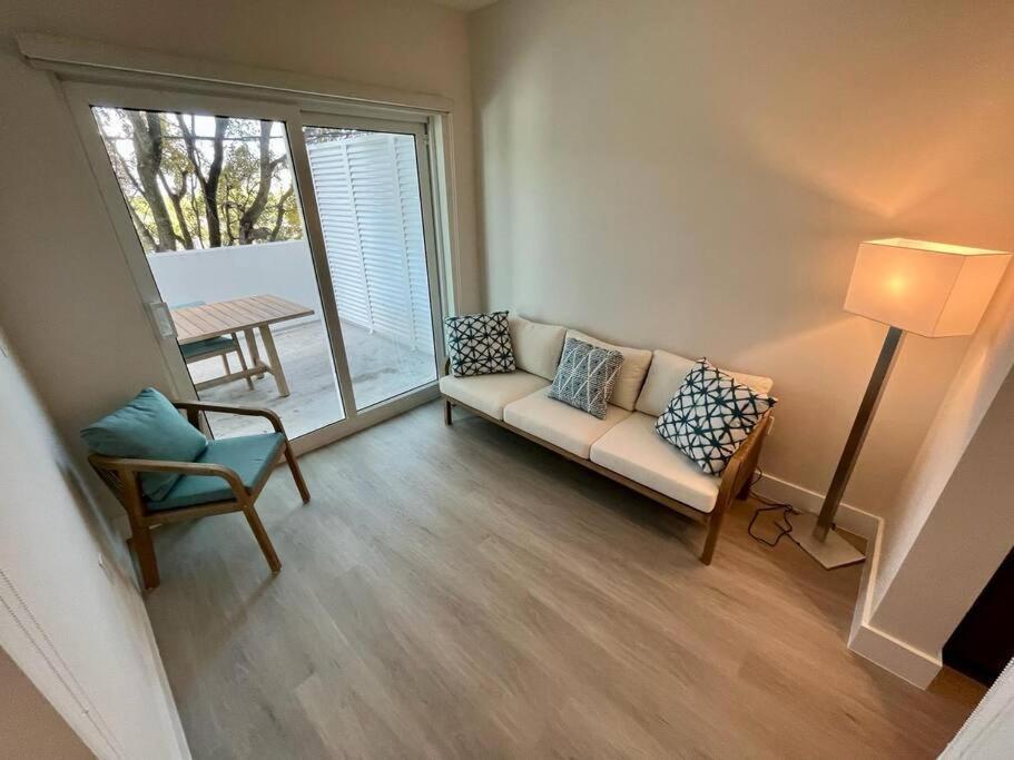 *Free Parking* Cozy Apartment