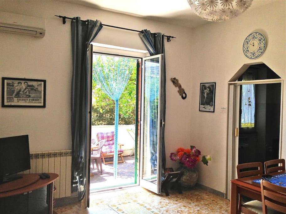 Private flat in Ostia Antica view 3