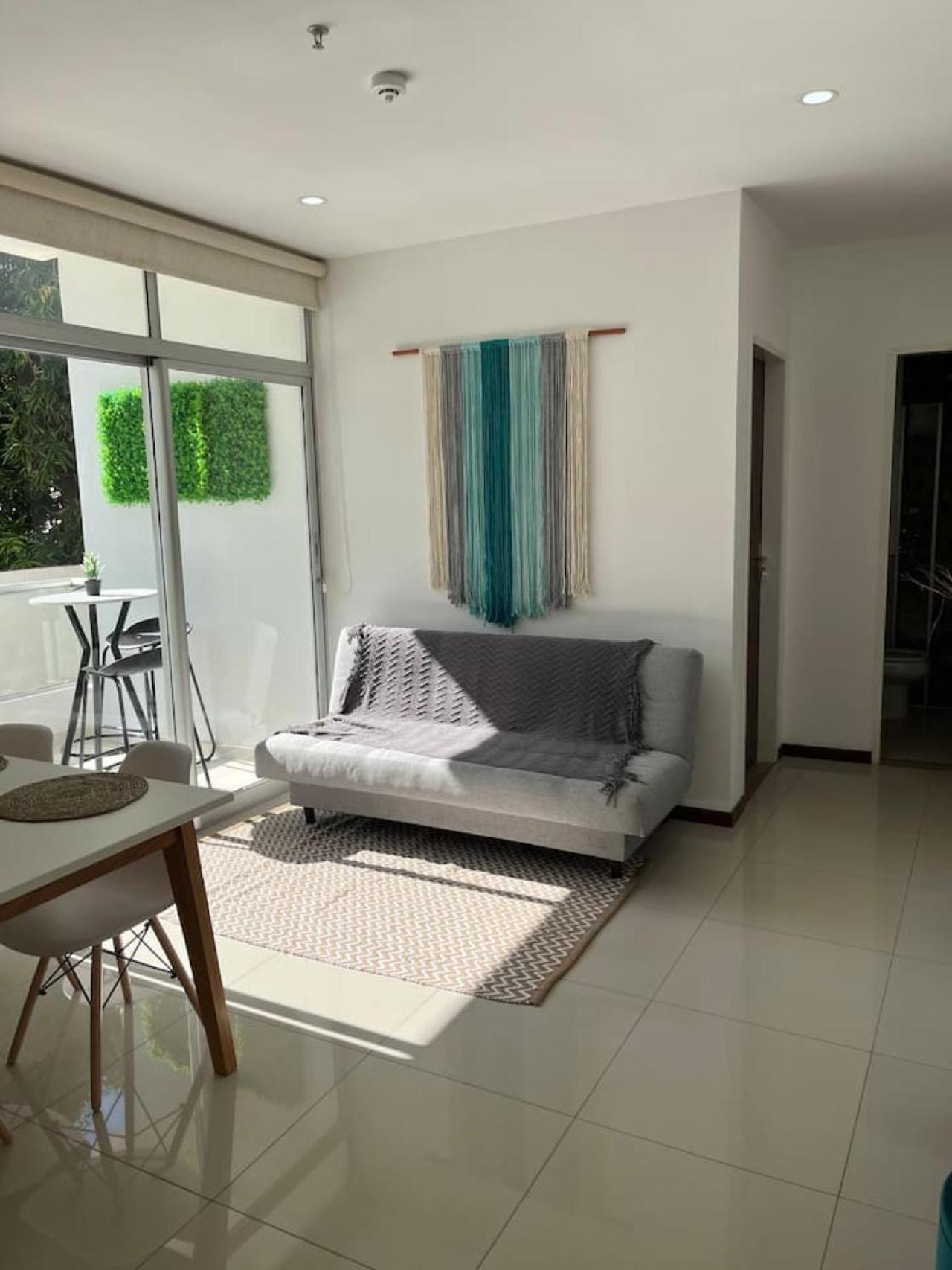 Hermoso departamento en Villa Morra view 4