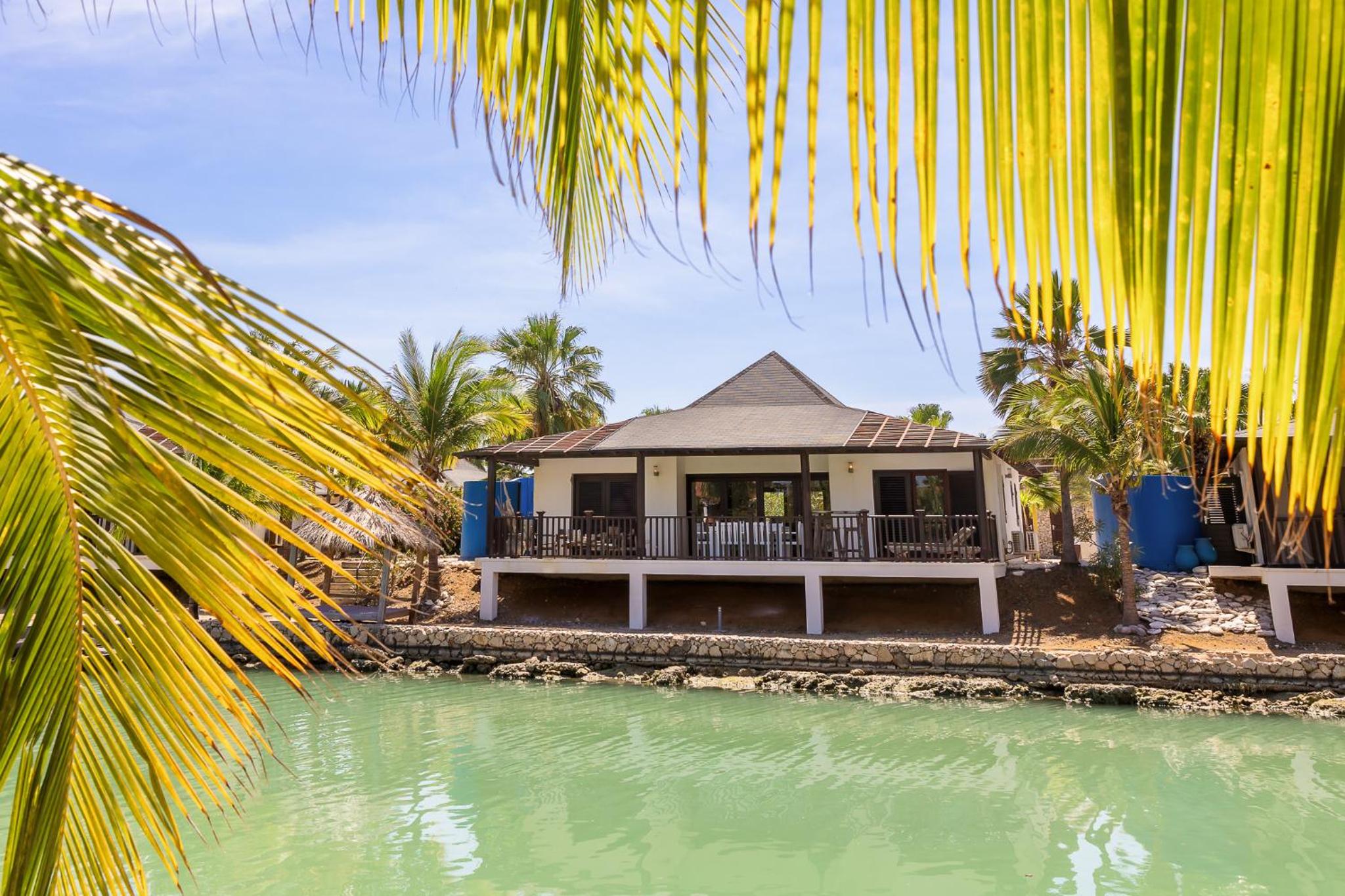 Watervilla Blou Bonaire - Waterlands Village