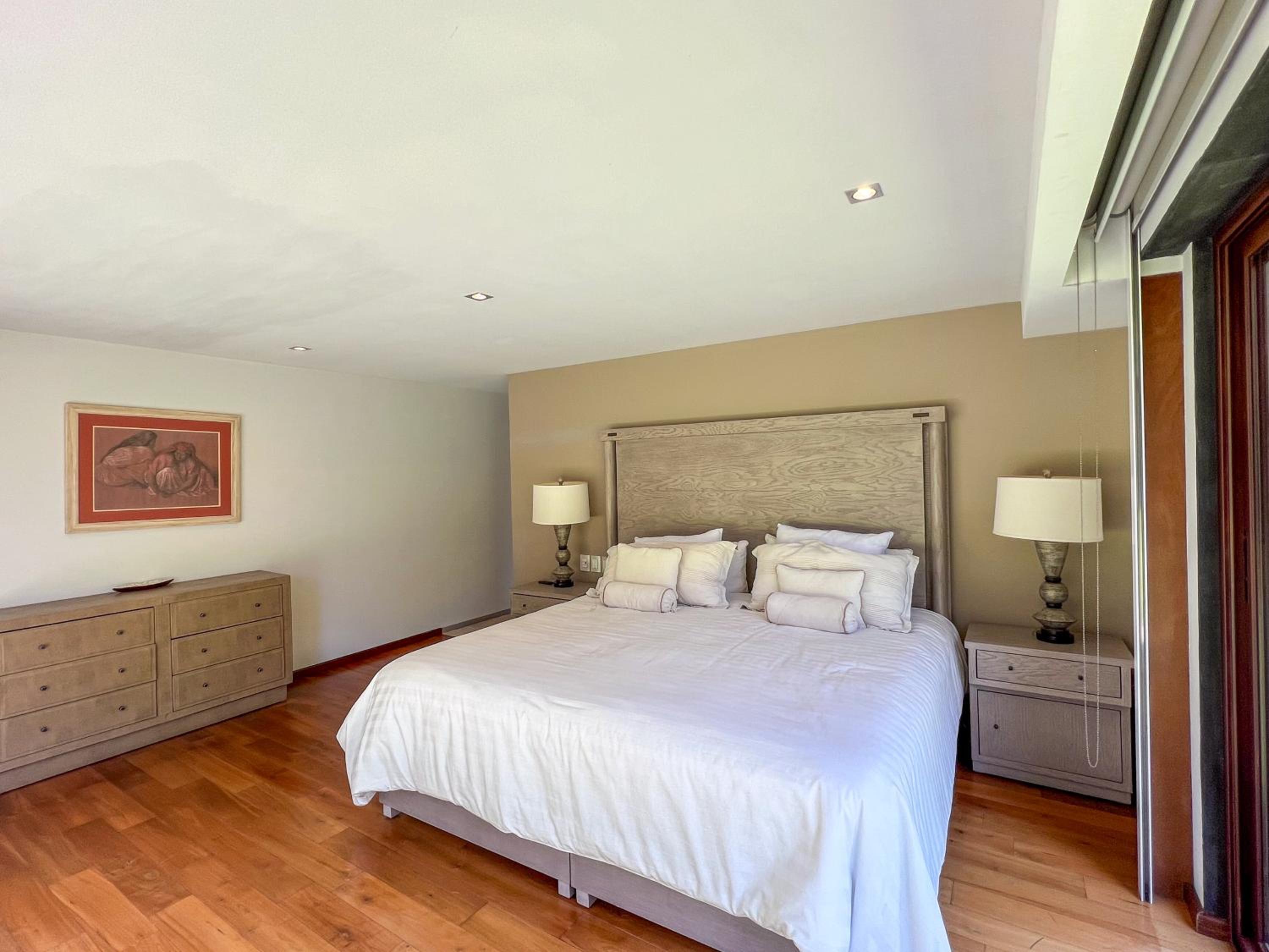Vista al Nevado: Exceptional Home in Avandaro