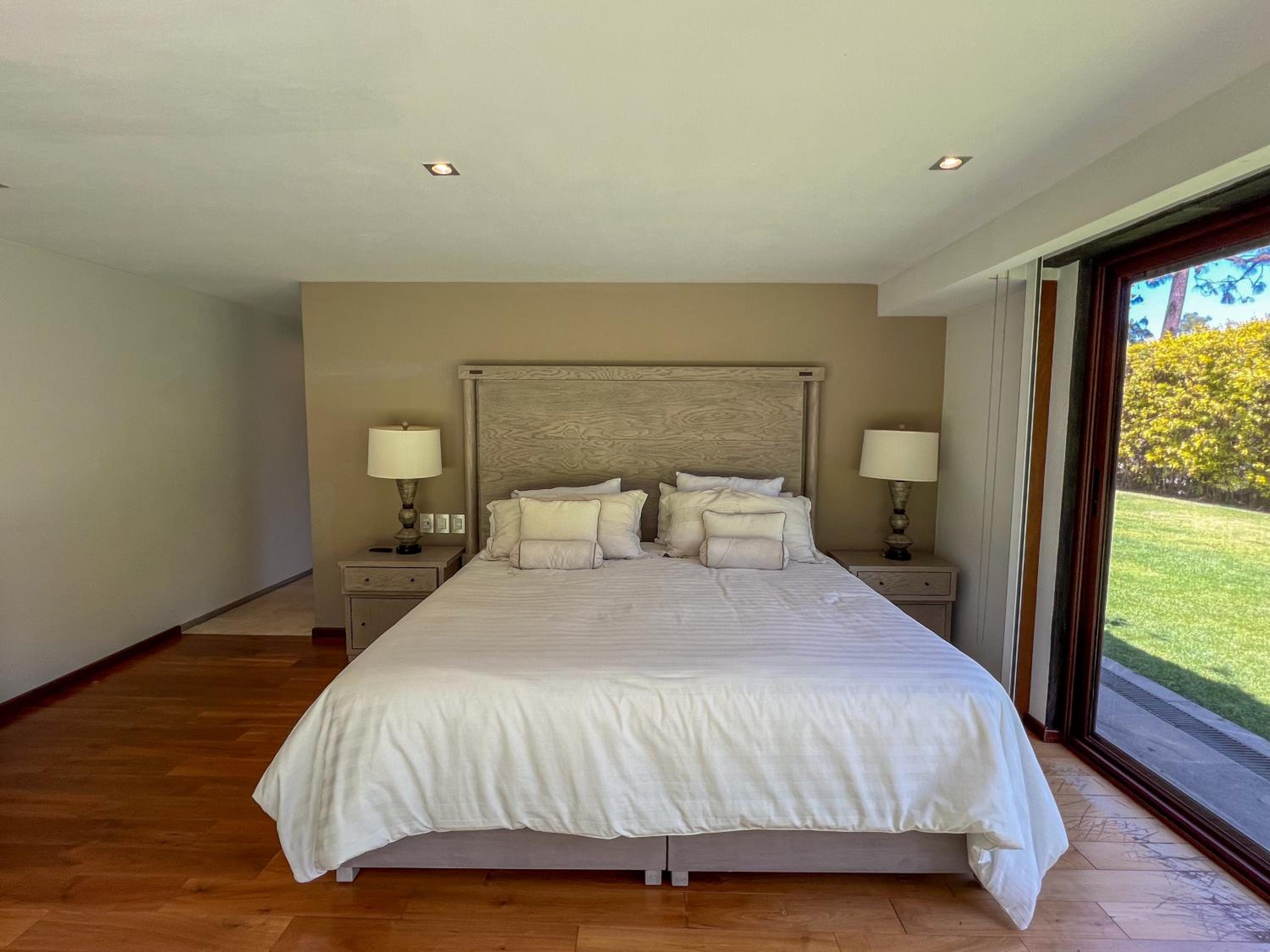 Vista al Nevado: Exceptional Home in Avandaro